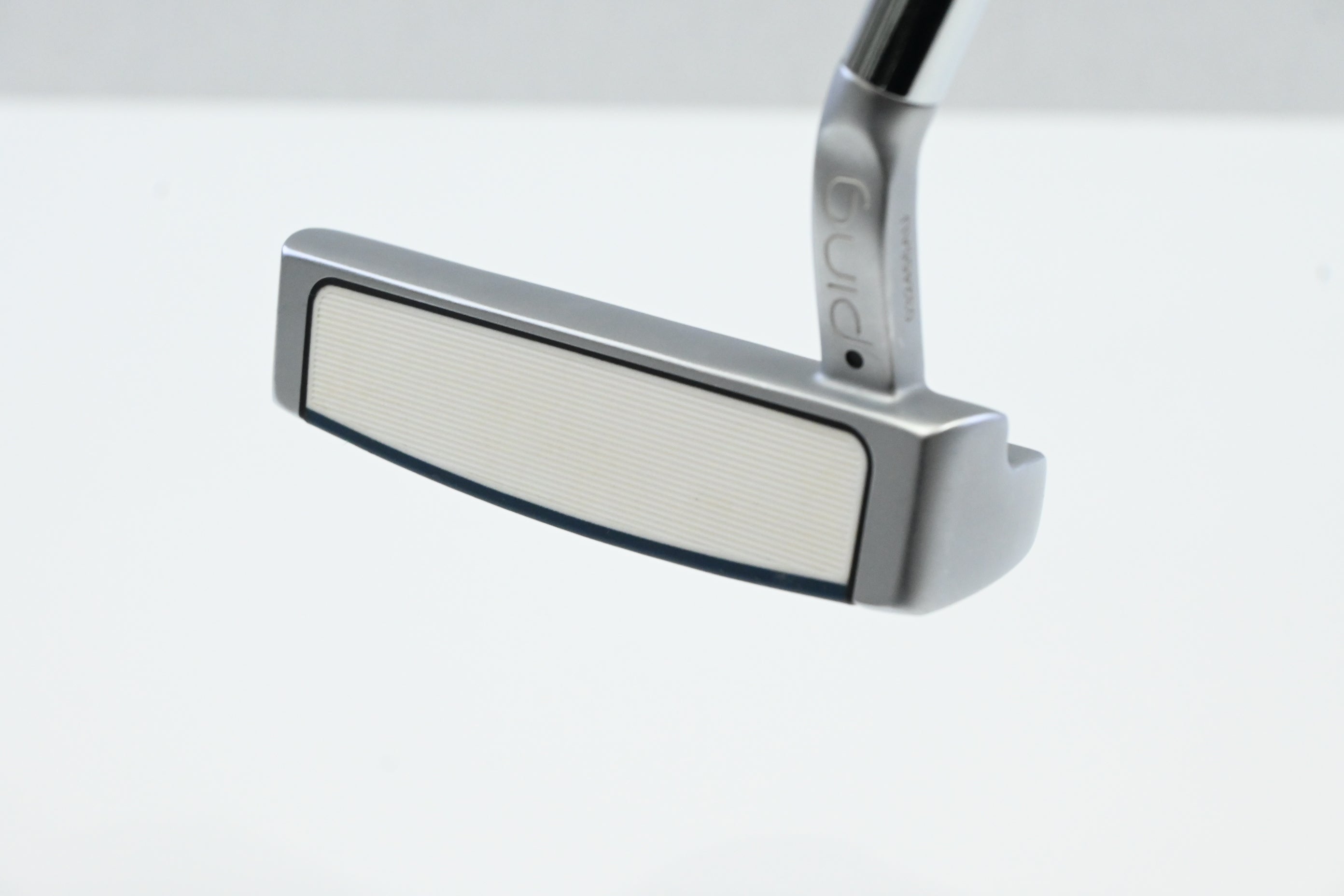 Ladies Ping G Le3 Louise  Putter / 33 Inch