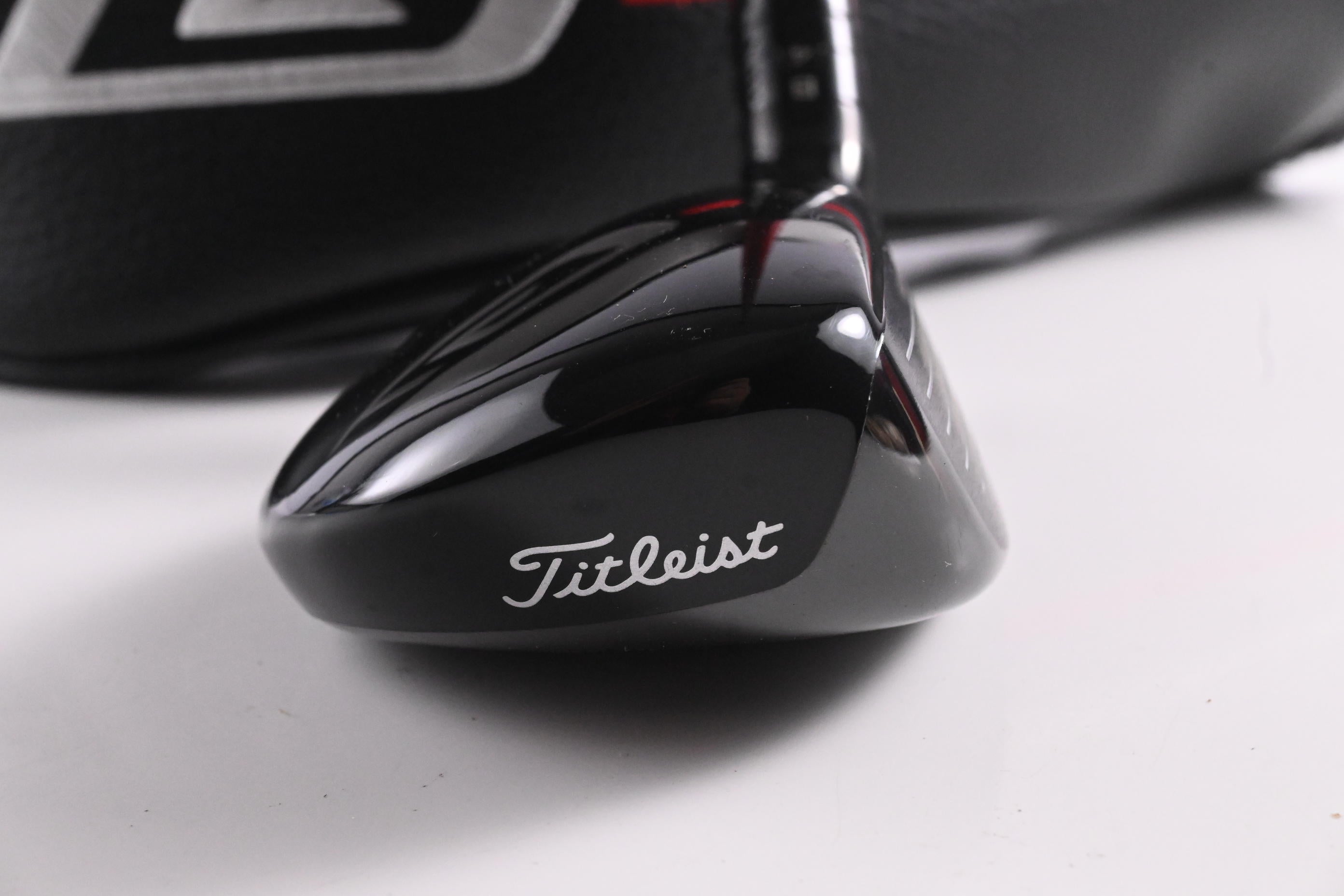 Titleist GT2 #4 Hybrid / 21 Degree / Regular Flex Denali Red 60 Shaft