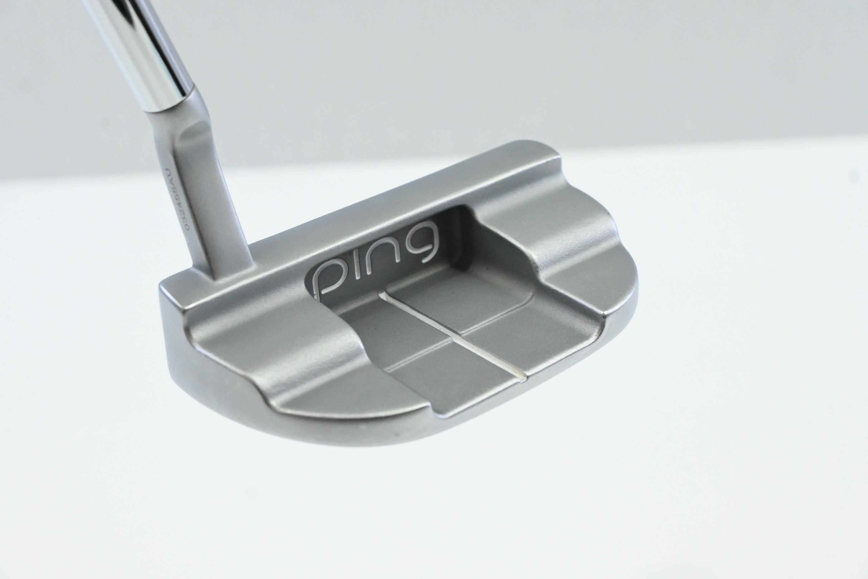 Ladies Ping G Le3 Louise  Putter / 33 Inch