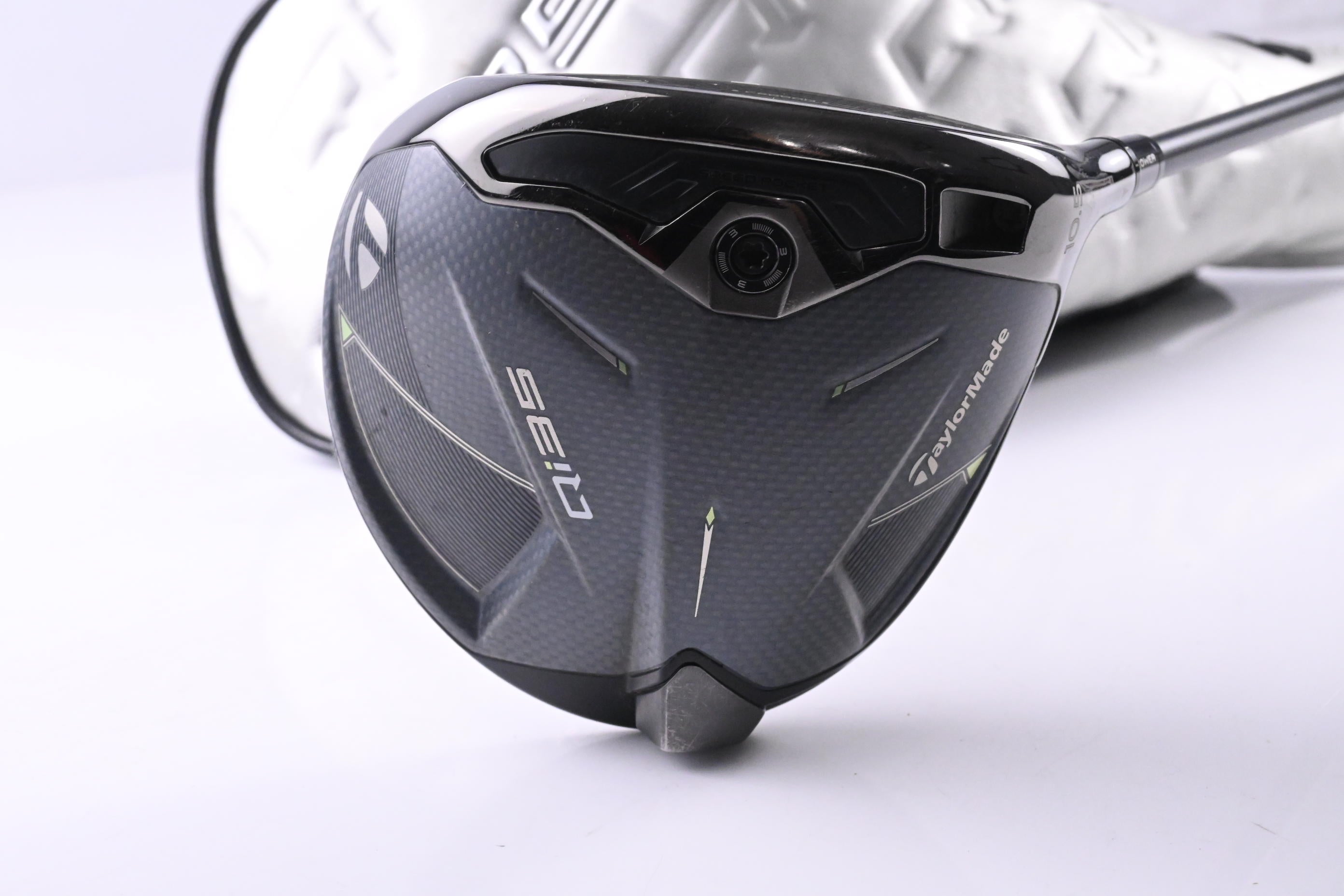 Taylormade Qi35 Driver / 10.5 Degree / Regular Flex Fujikura Ventus Blue '25 5