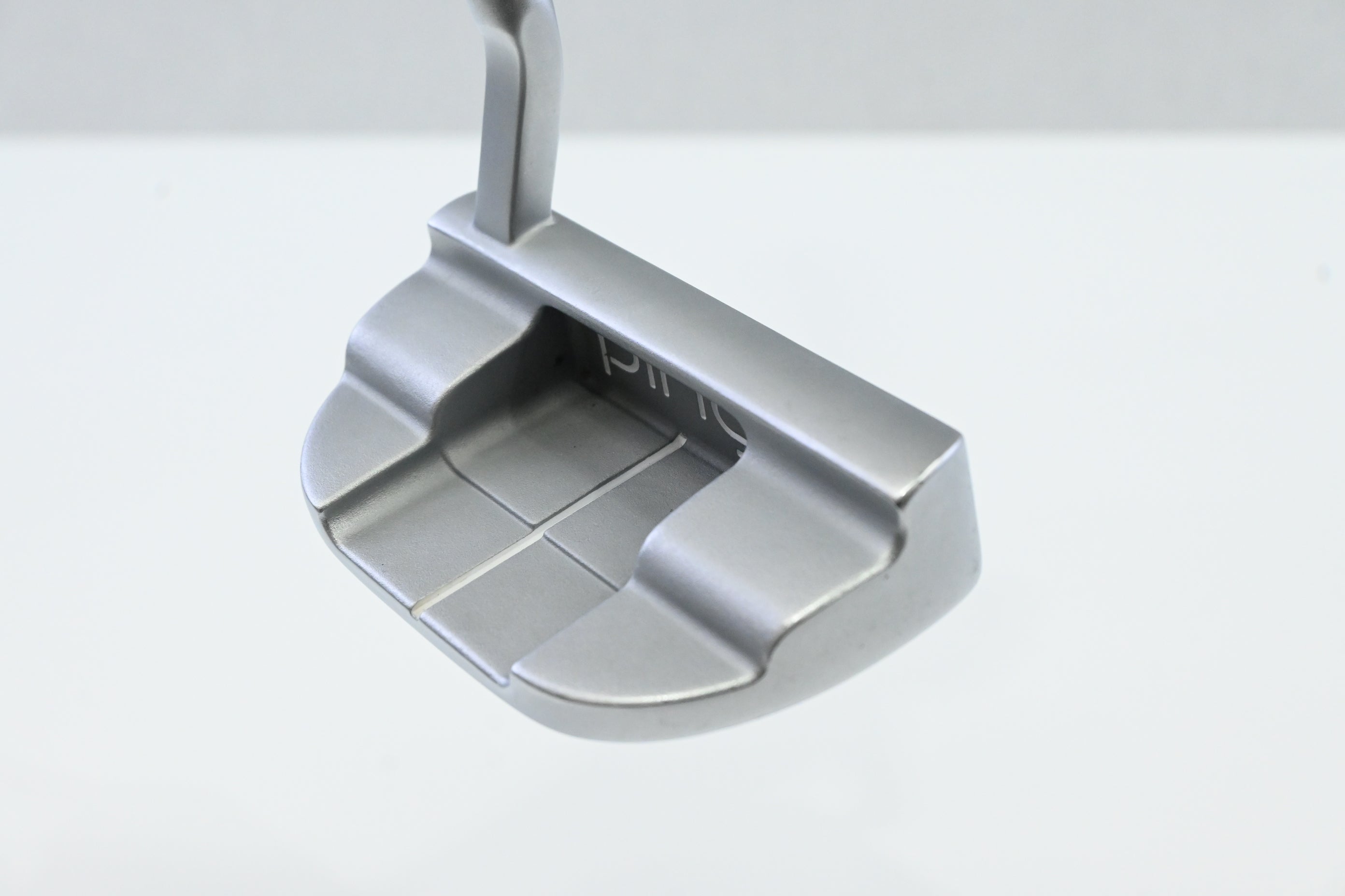Ladies Ping G Le3 Louise  Putter / 33 Inch