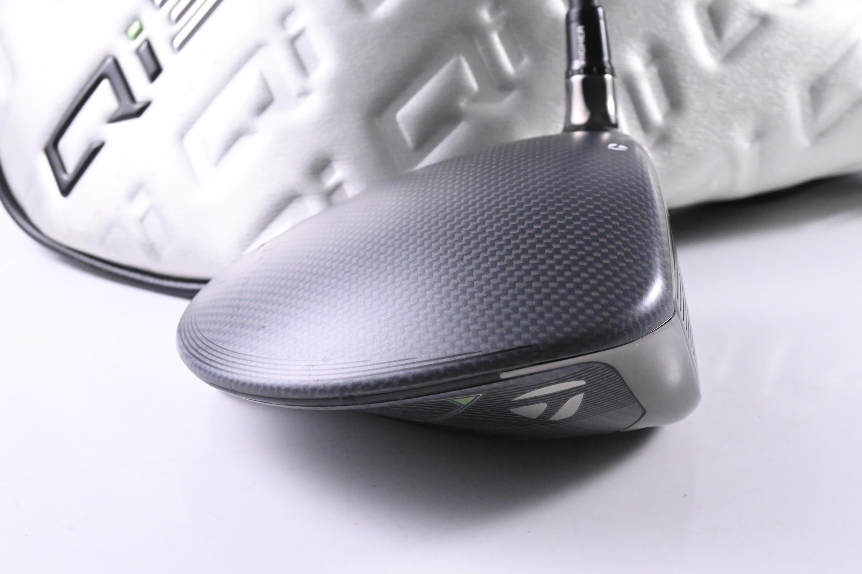Taylormade Qi35 Driver / 10.5 Degree / Regular Flex Fujikura Ventus Blue '25 5