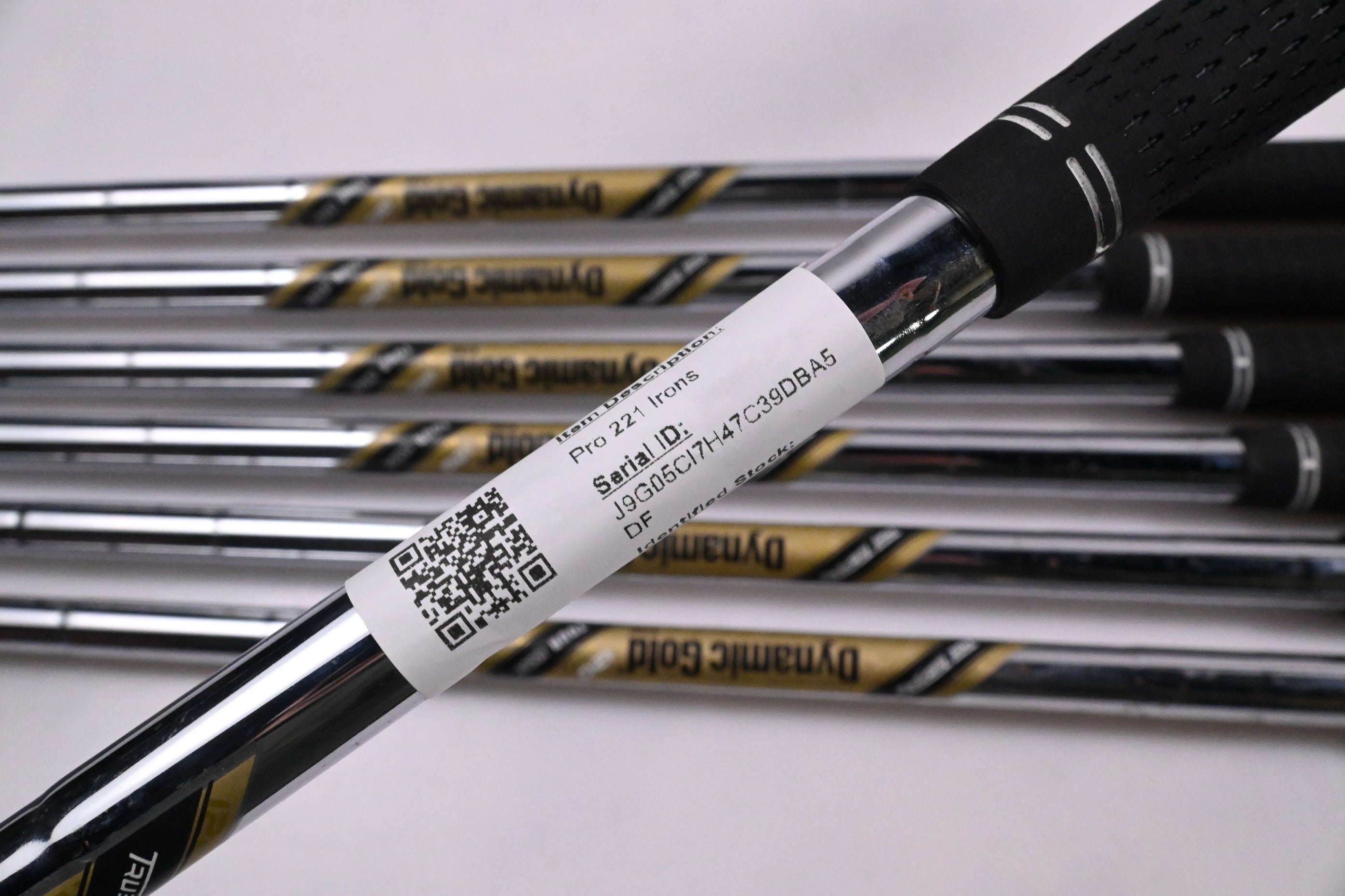 Mizuno Pro 221/225 Combo Irons / 4-PW / X-Flex Dynamic Gold X100 Shafts