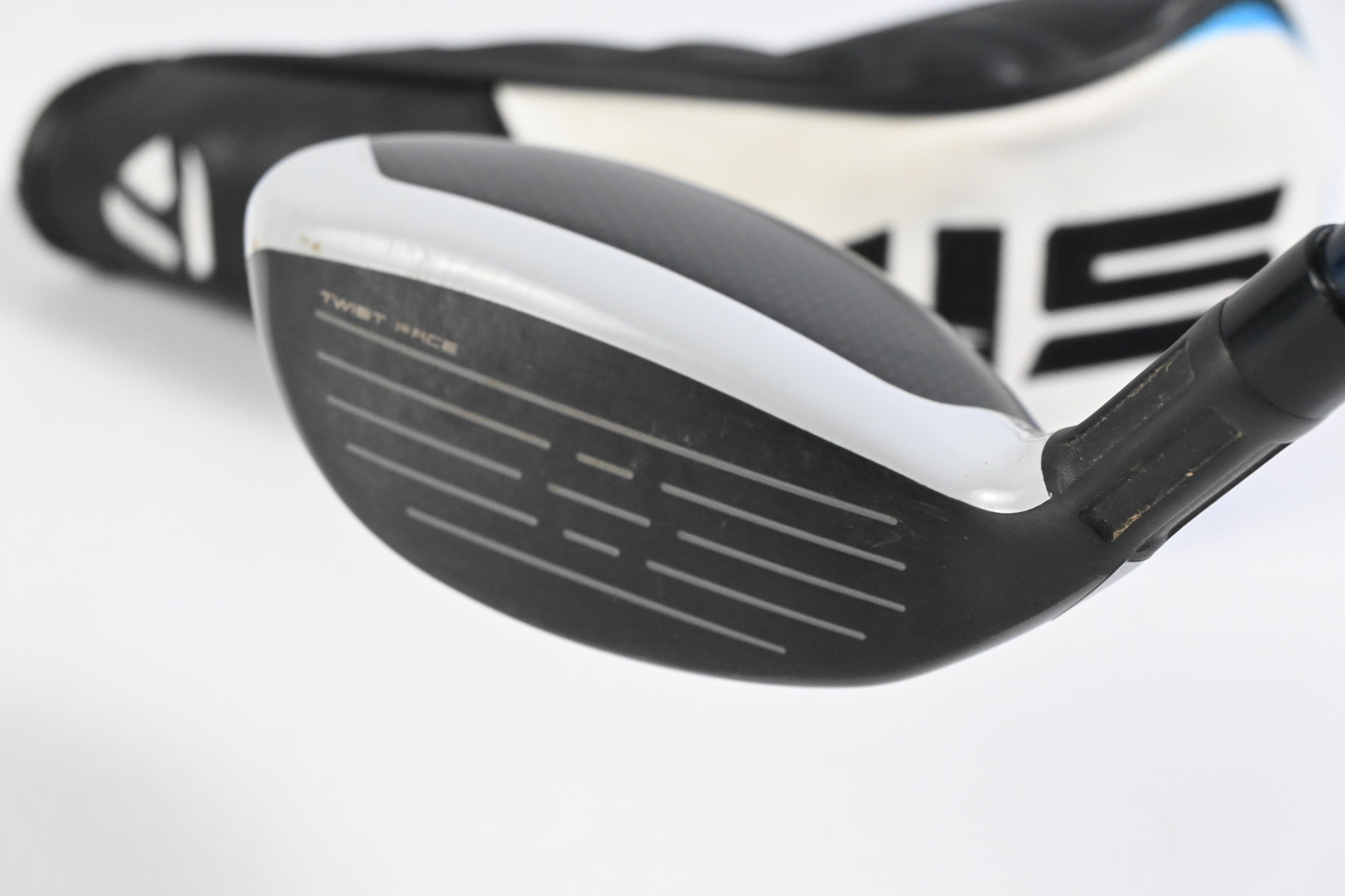 Taylormade SIM2 Max #3 Hybrid / 19 Degree / Stiff Flex Fujikura Ventus Blue 7