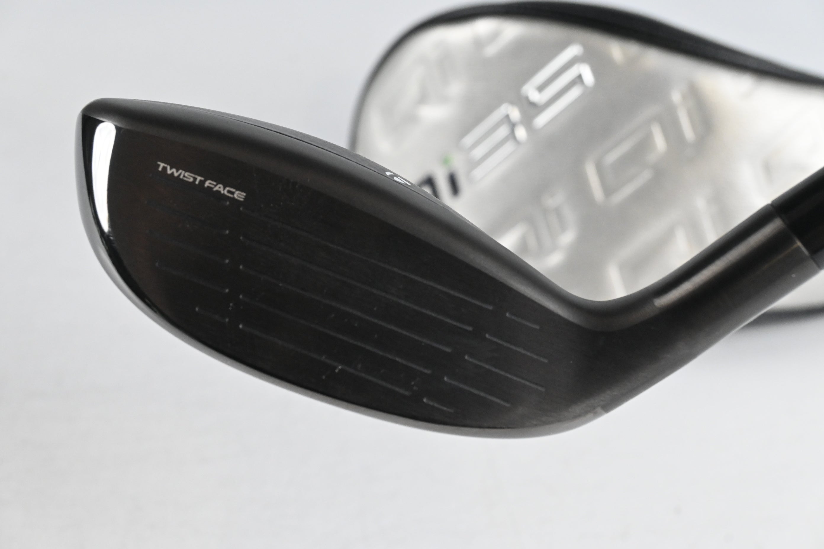 Taylormade Qi35 Max #4 Hybrid / 23 Degree / Regular Flex Air Speeder 50 Shaft
