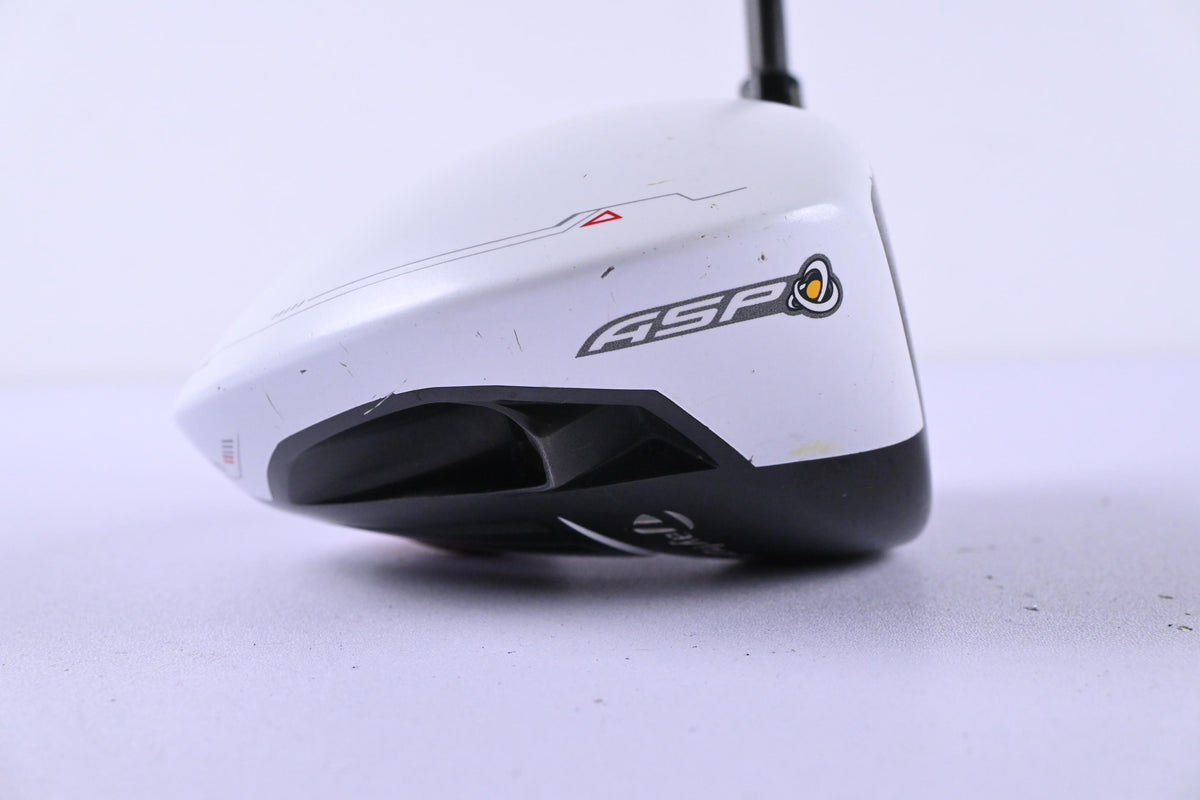 Taylormade R11 Driver / 9 Degree / Stiff Flex Fujikura Blur 65 Shaft