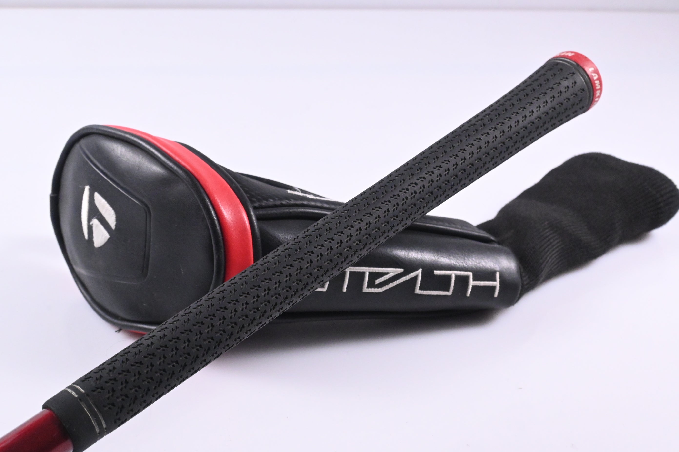 Taylormade Stealth Plus #4 Hybrid / 22 Degree / Regular Flex HZRDUS Smoke Red