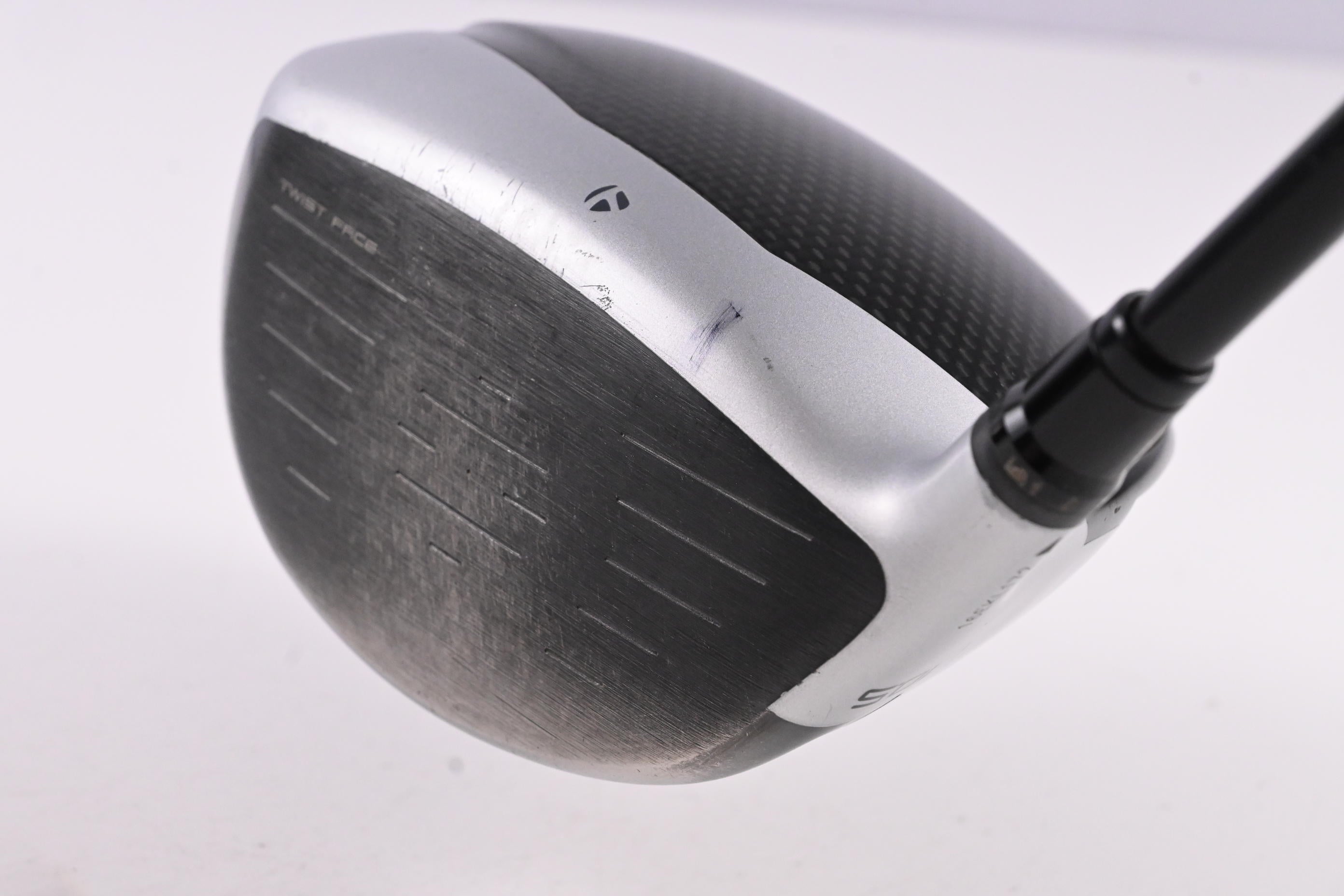 Taylormade M4 Driver / 10.5 Degree / Regular Flex Fujikura Atmos Red 5 Shaft