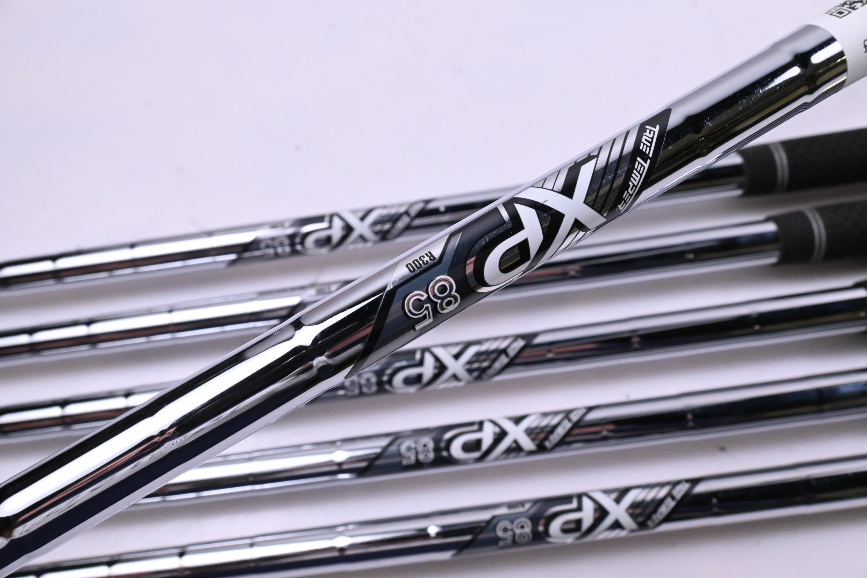 Callaway X Hot 2019 Irons / 5-PW / Regular Flex XP 85 R300 Shafts