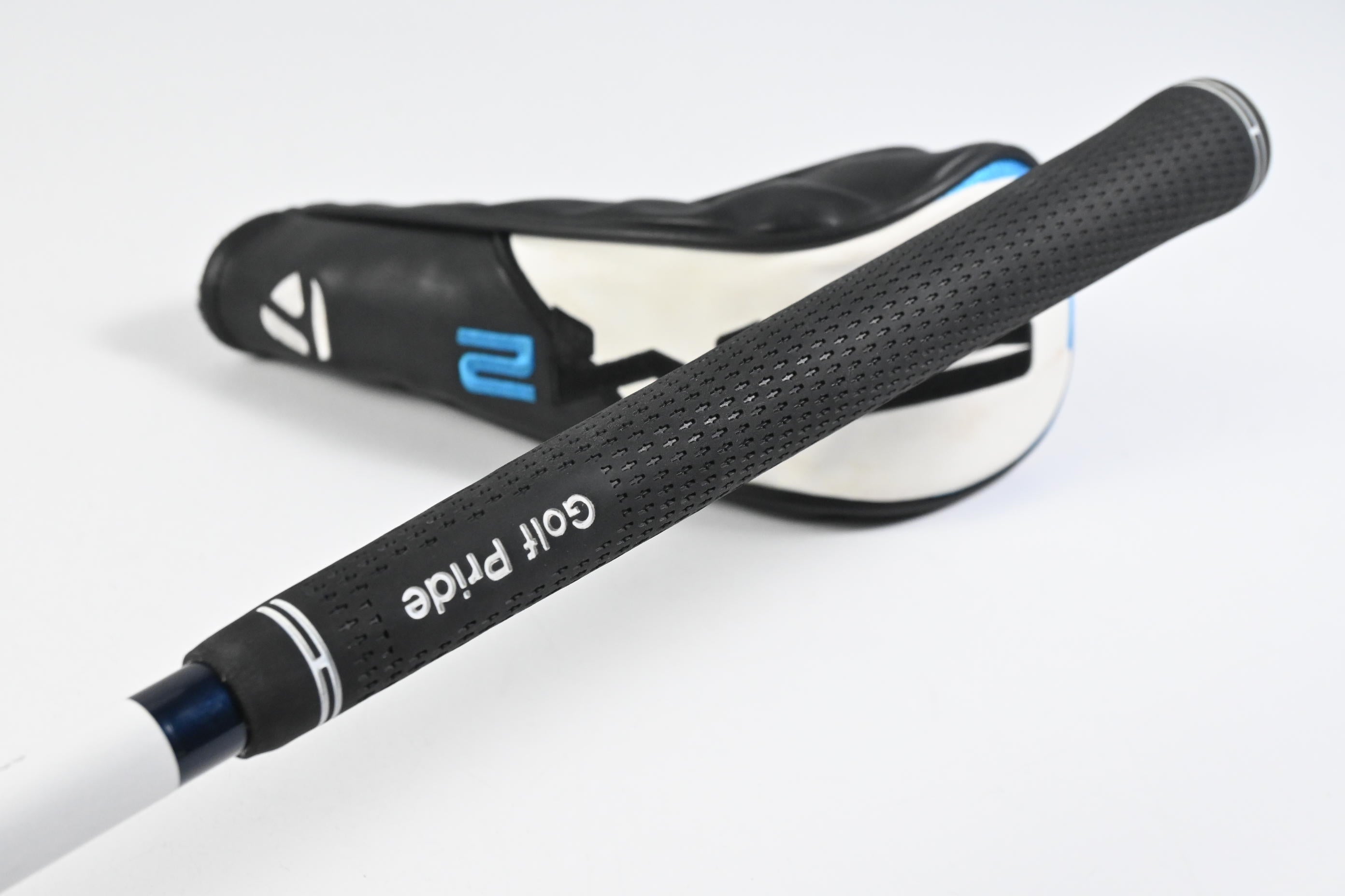 Taylormade SIM2 Max #3 Hybrid / 19 Degree / Stiff Flex Fujikura Ventus Blue 7