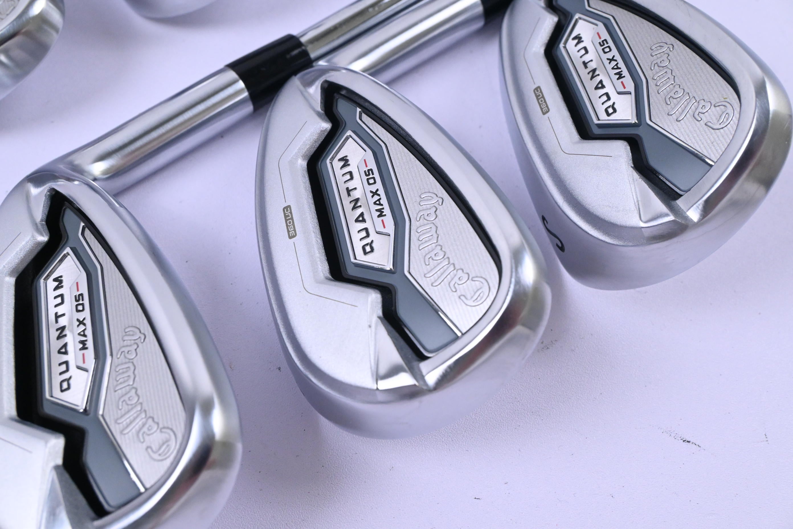 Callaway Quantum Max OS Irons / 6-PW+SW / Regular Flex Elevate 85 Shafts