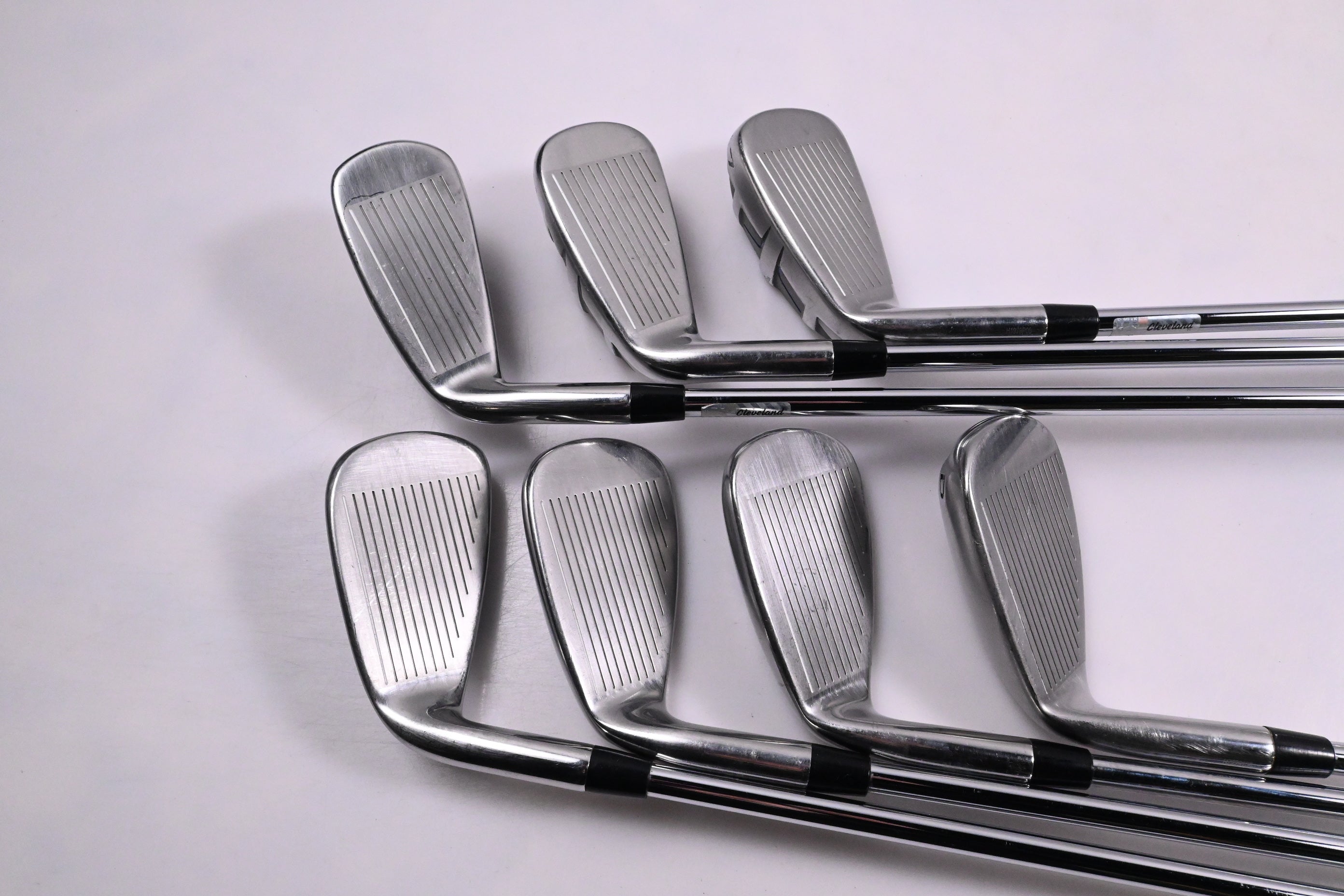 Cleveland Launcher XL Halo Irons / 5-PW+GW / Regular Flex XP 90 R300 Shafts