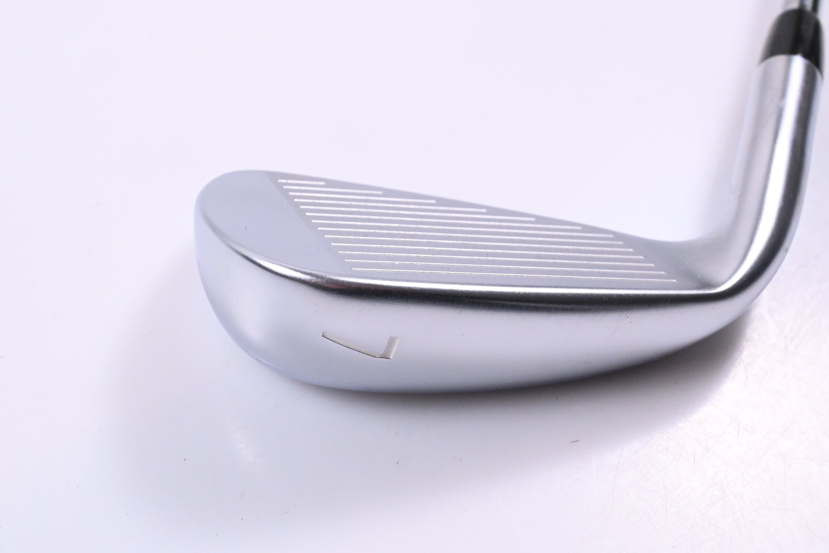 Mizuno JPX 923 Hot Metal #7 Iron / Regular Flex Dynamic Gold DST 98 R300 Shaft