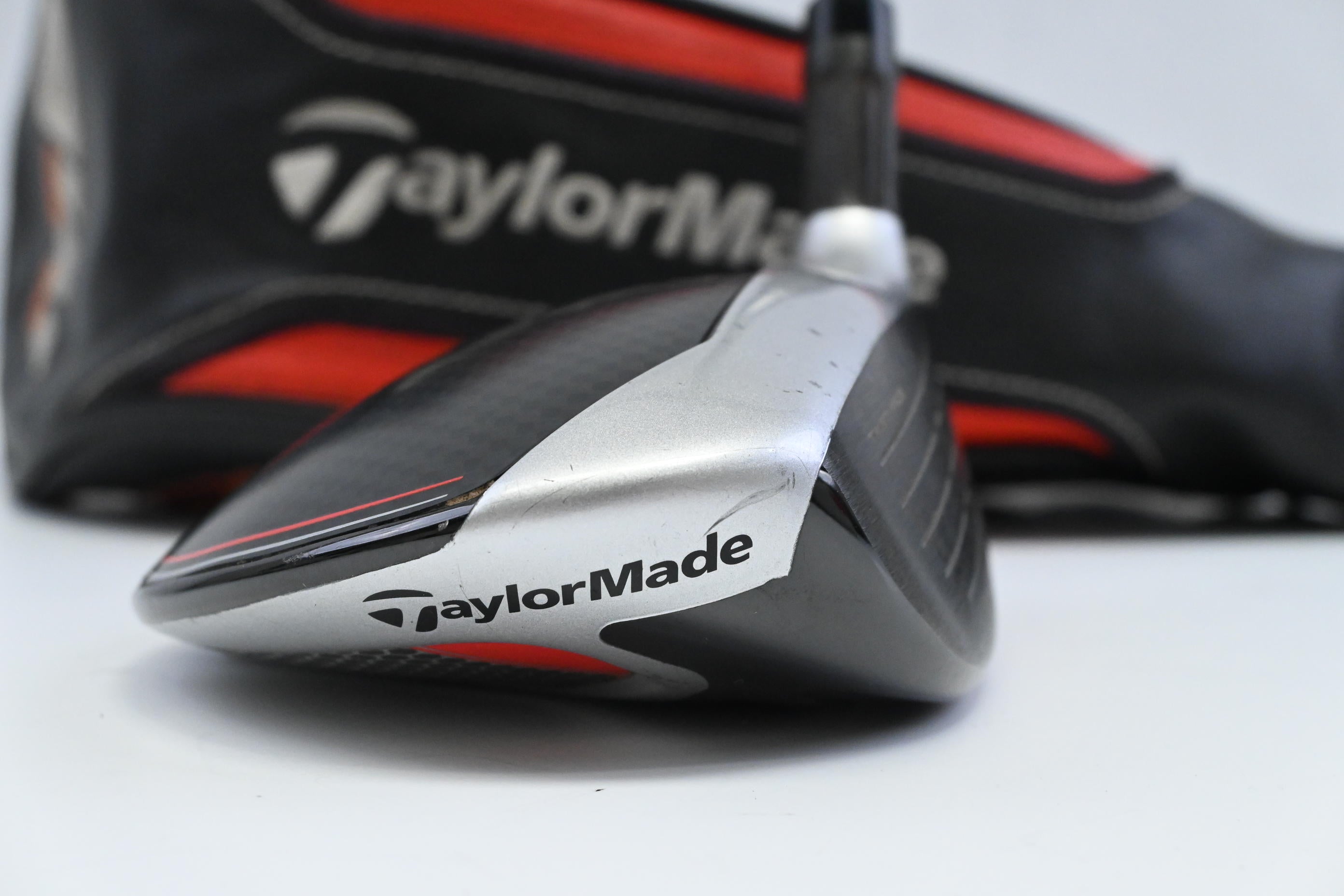 Taylormade M6 #5 Wood / 18 Degree / Regular Flex Fujikura Atmos Orange 5 Shaft