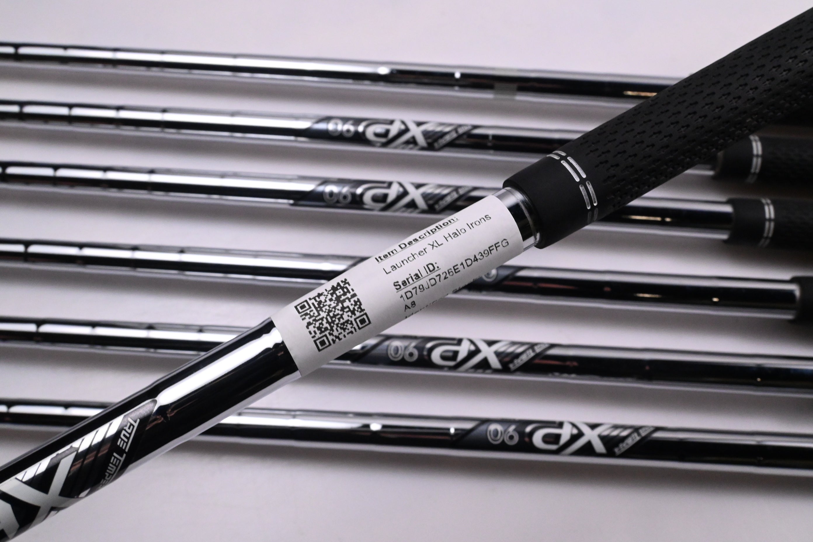 Cleveland Launcher XL Halo Irons / 5-PW+GW / Regular Flex XP 90 R300 Shafts