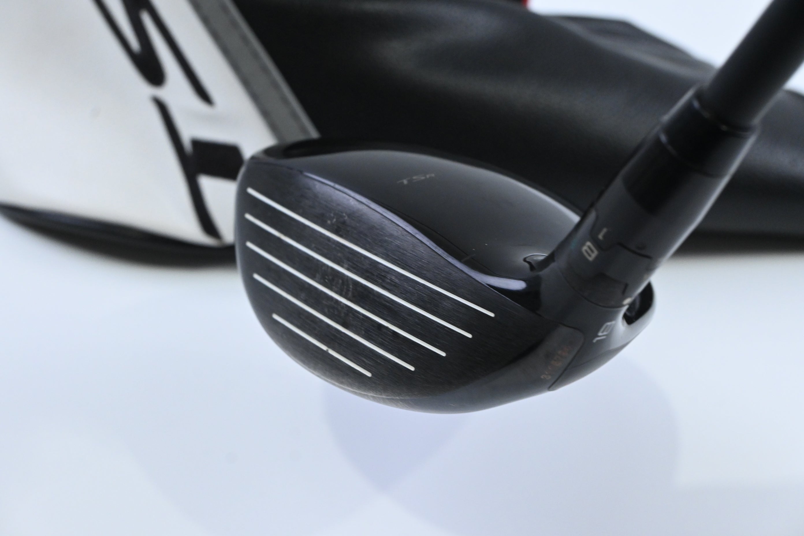 Titleist TSR2 #5 Wood / 18 Degree / Regular Flex HZRDUS Gen4 Red CB 60 Shaft