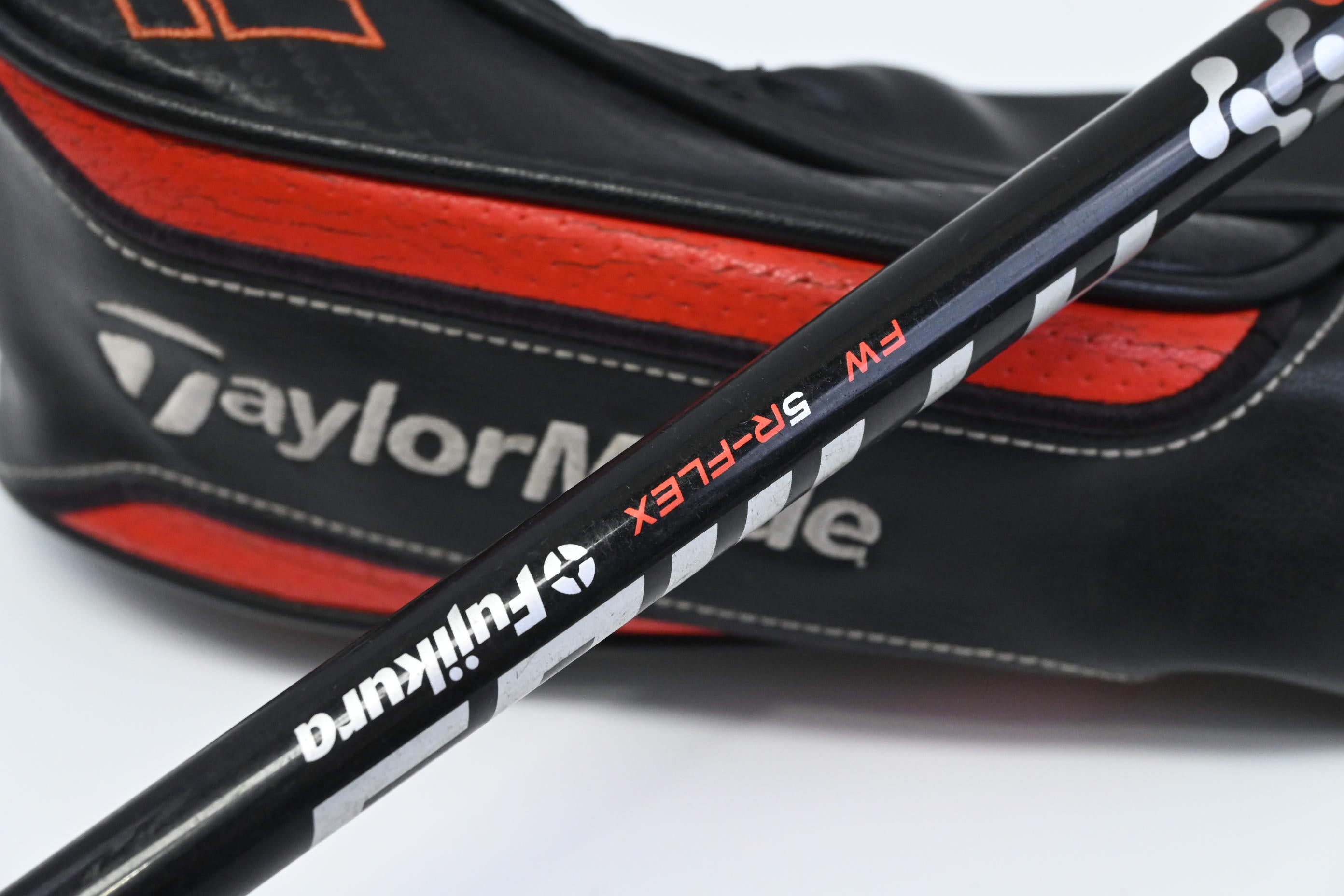 Taylormade M6 #5 Wood / 18 Degree / Regular Flex Fujikura Atmos Orange 5 Shaft