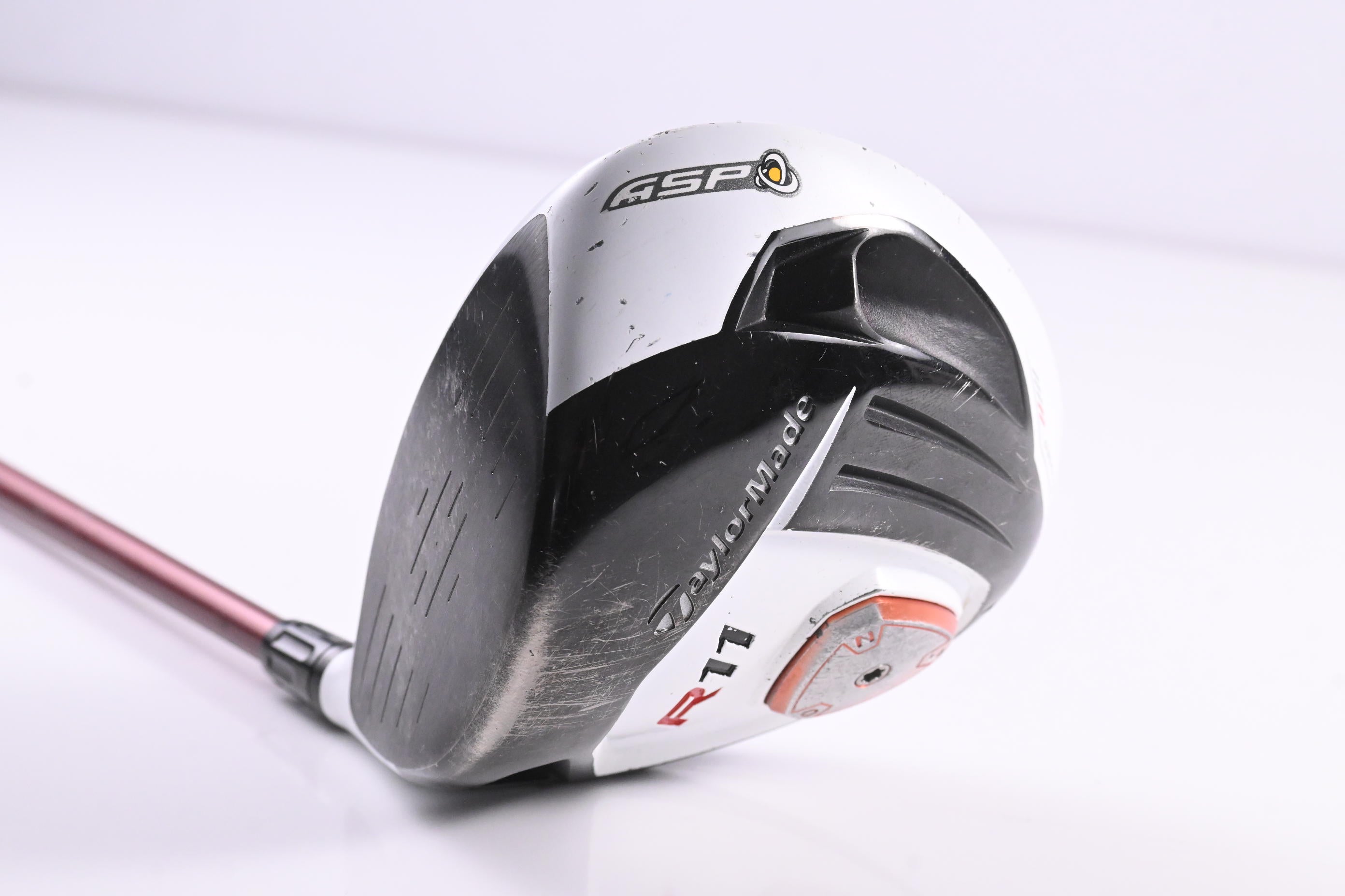 Left Hand Taylormade R11 Driver / 10.5 Degree / Stiff Flex Fujikura Motore 70
