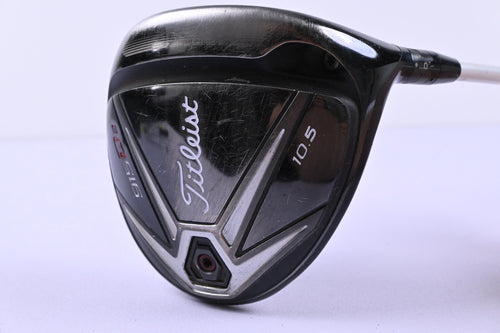 Titleist 915 D2 Driver / 10.5 Degree / Stiff Flex Aldila Rogue Black 70 Shaft