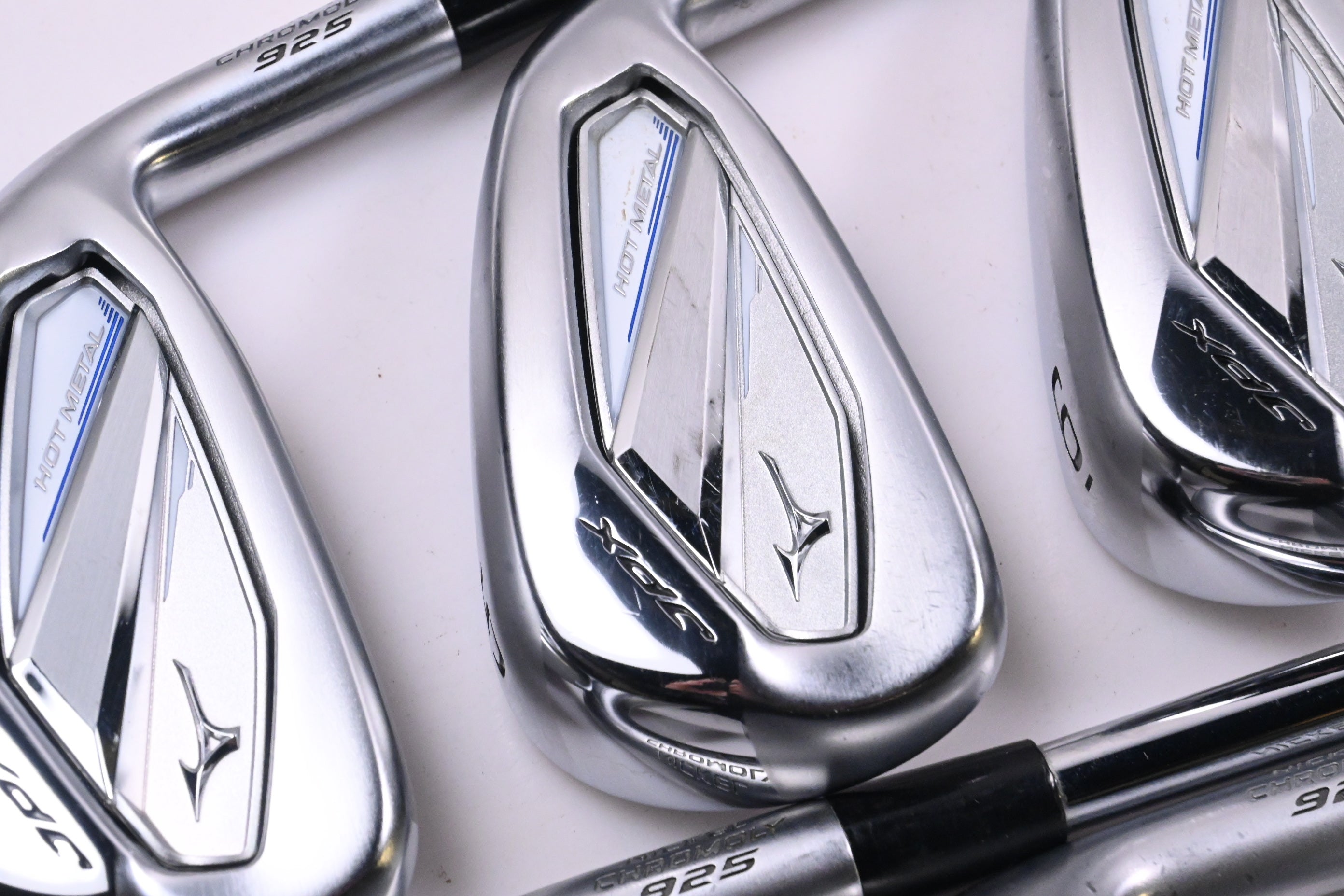 Mizuno JPX 925 Hot Metal Irons / 4-PW+GW / Regular Plus Flex Project X LZ 115