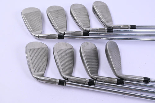 Taylormade SIM2 Max Irons / 4-PW+SW / Regular Flex KBS Max MT 85 Shafts