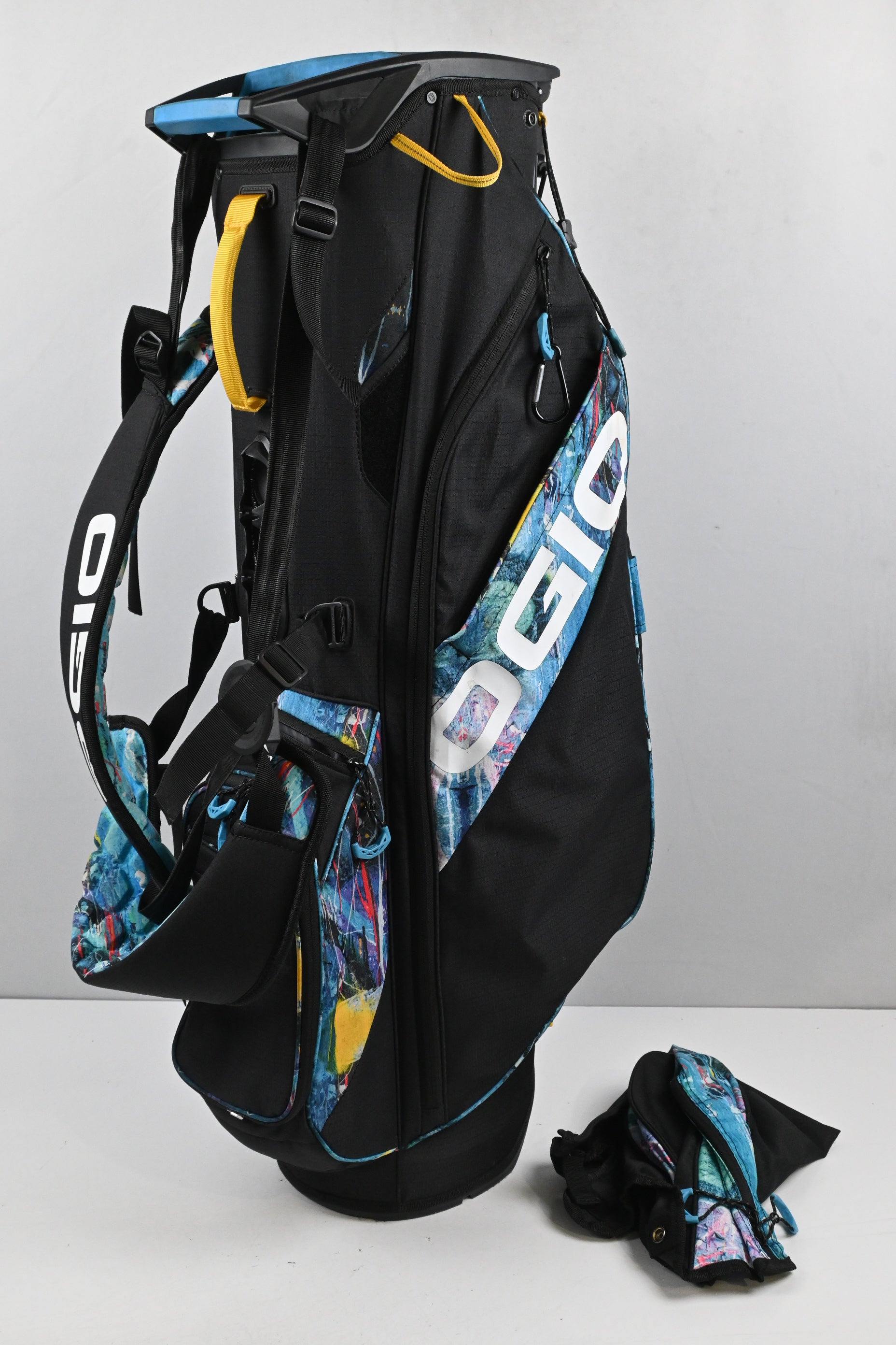 Ogio Stand Bag / 4-Way Divider / Black , Blue , Yellow