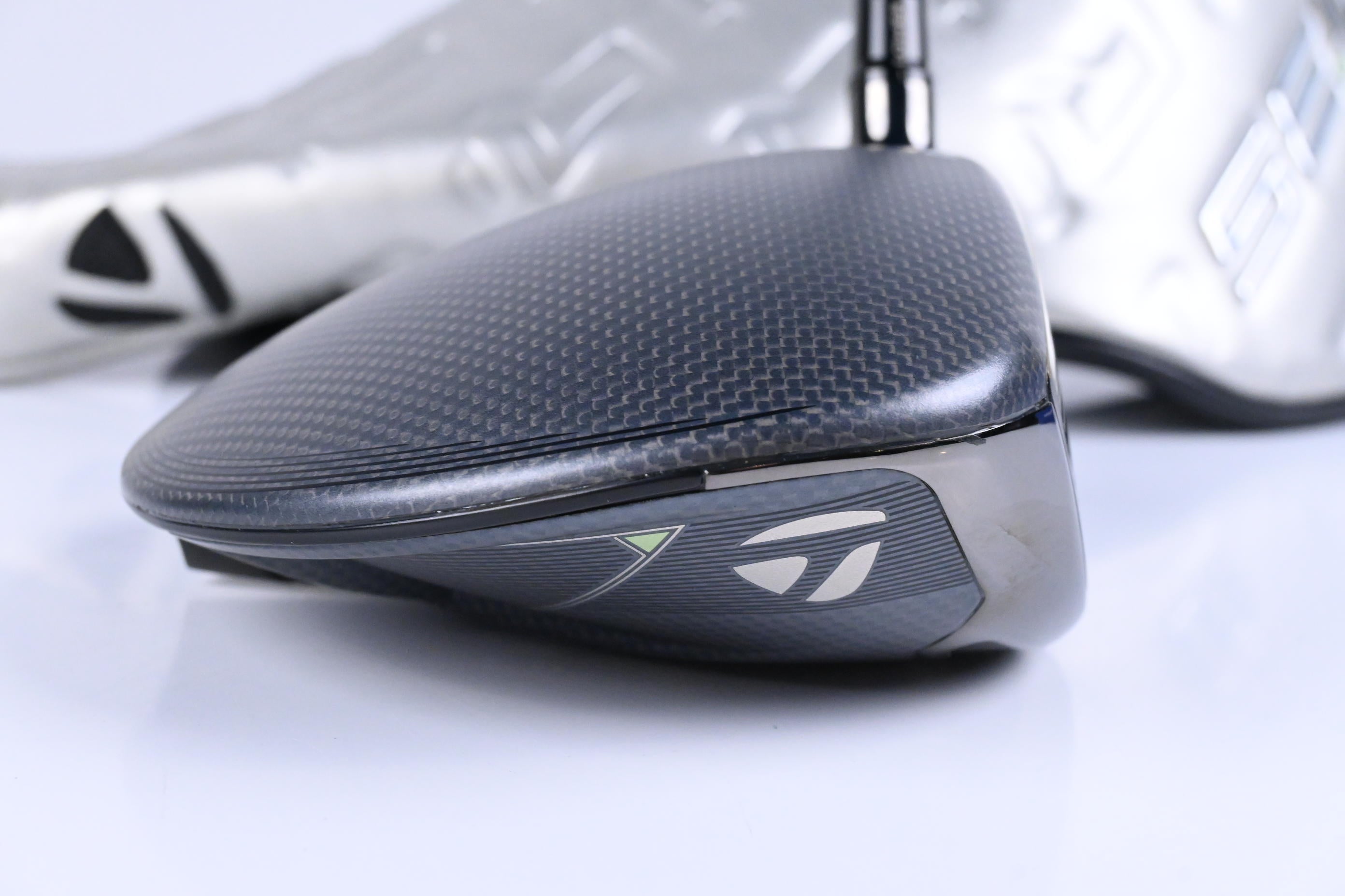 Taylormade Qi35 Driver / 10.5 Degree / Stiff Flex Fujikura Ventus Blue 5 Shaft