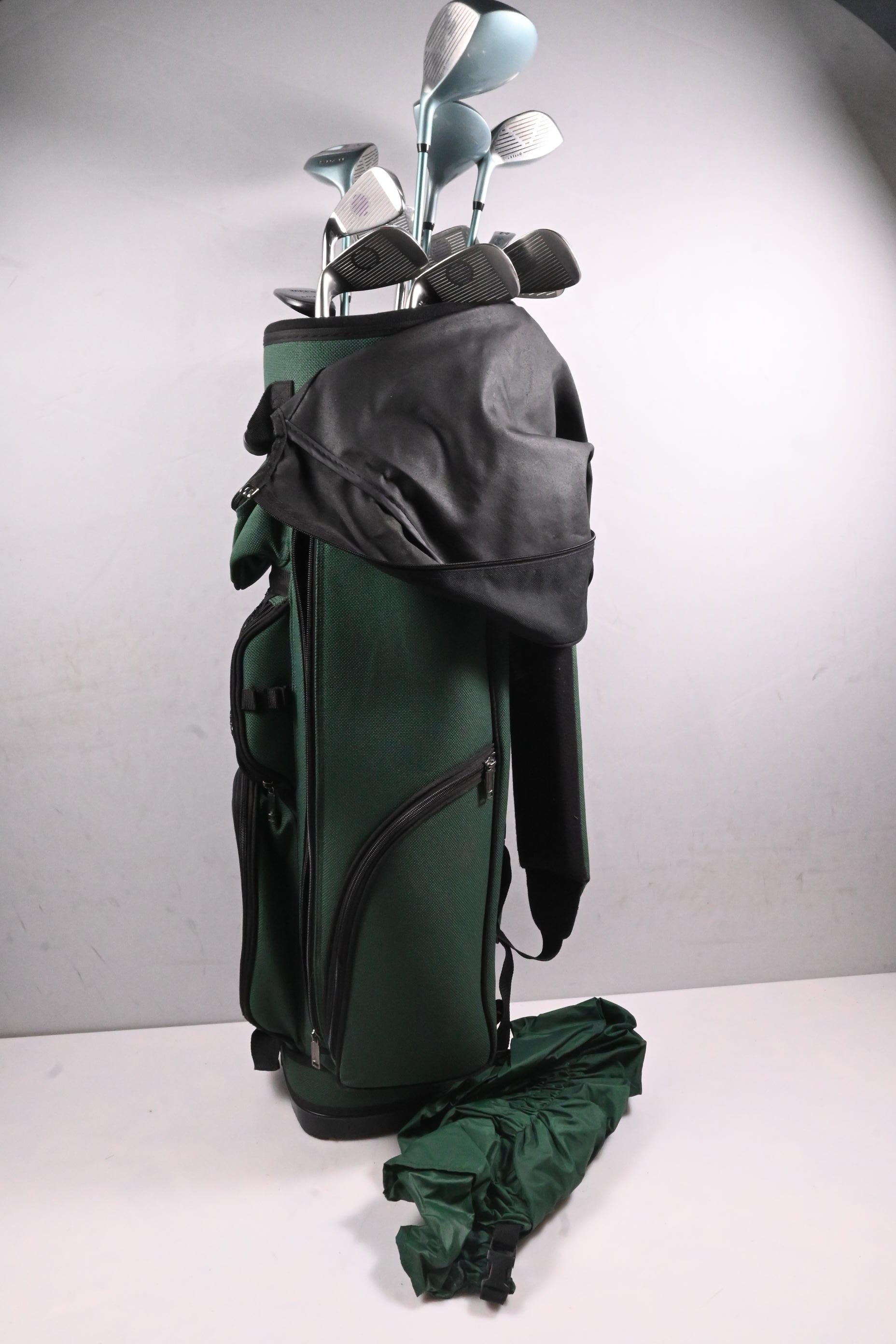 Ladies Macgregor MC 500 Package Set / Woods, Irons, Putter, Bag