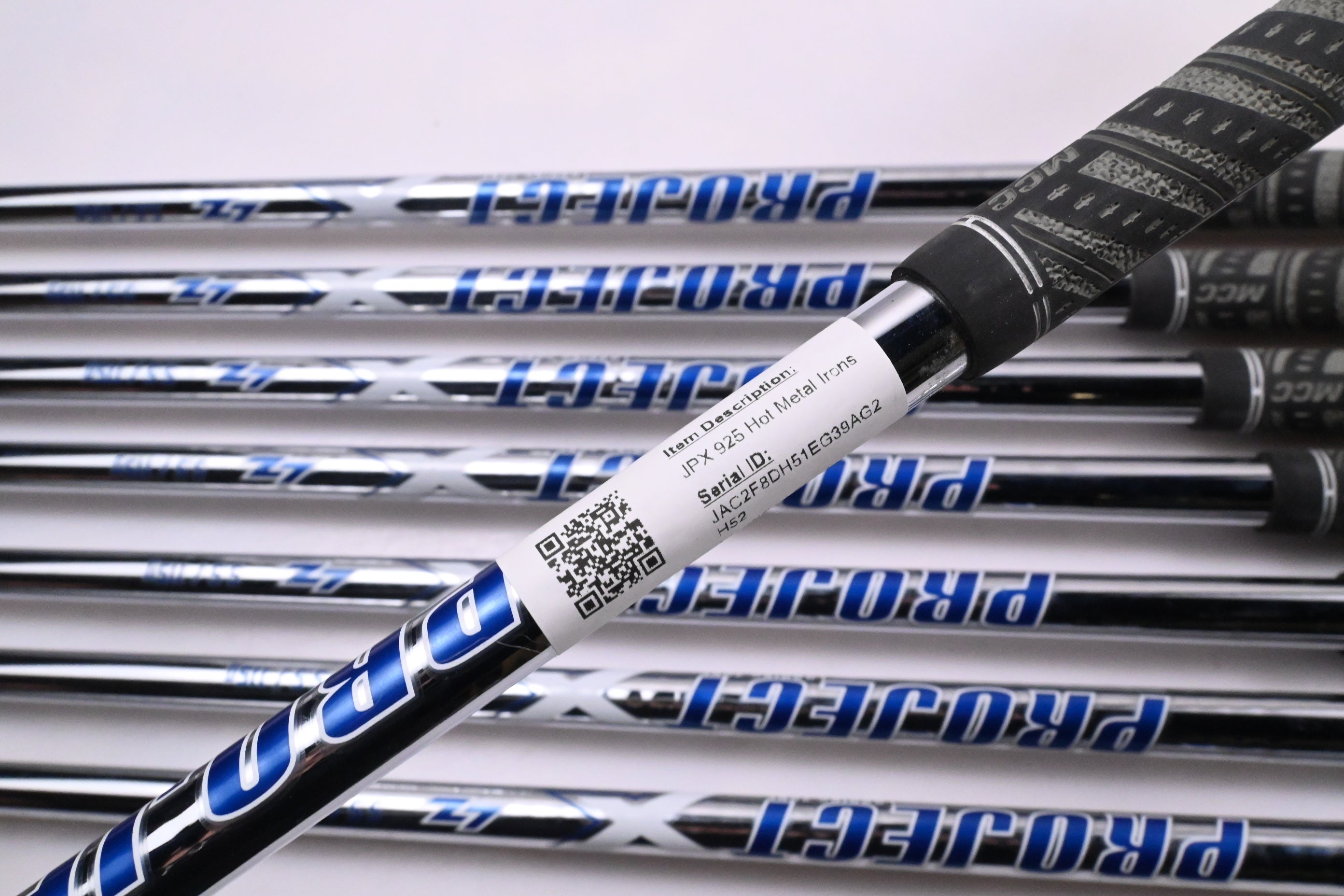Mizuno JPX 925 Hot Metal Irons / 4-PW+GW / Regular Plus Flex Project X LZ 115