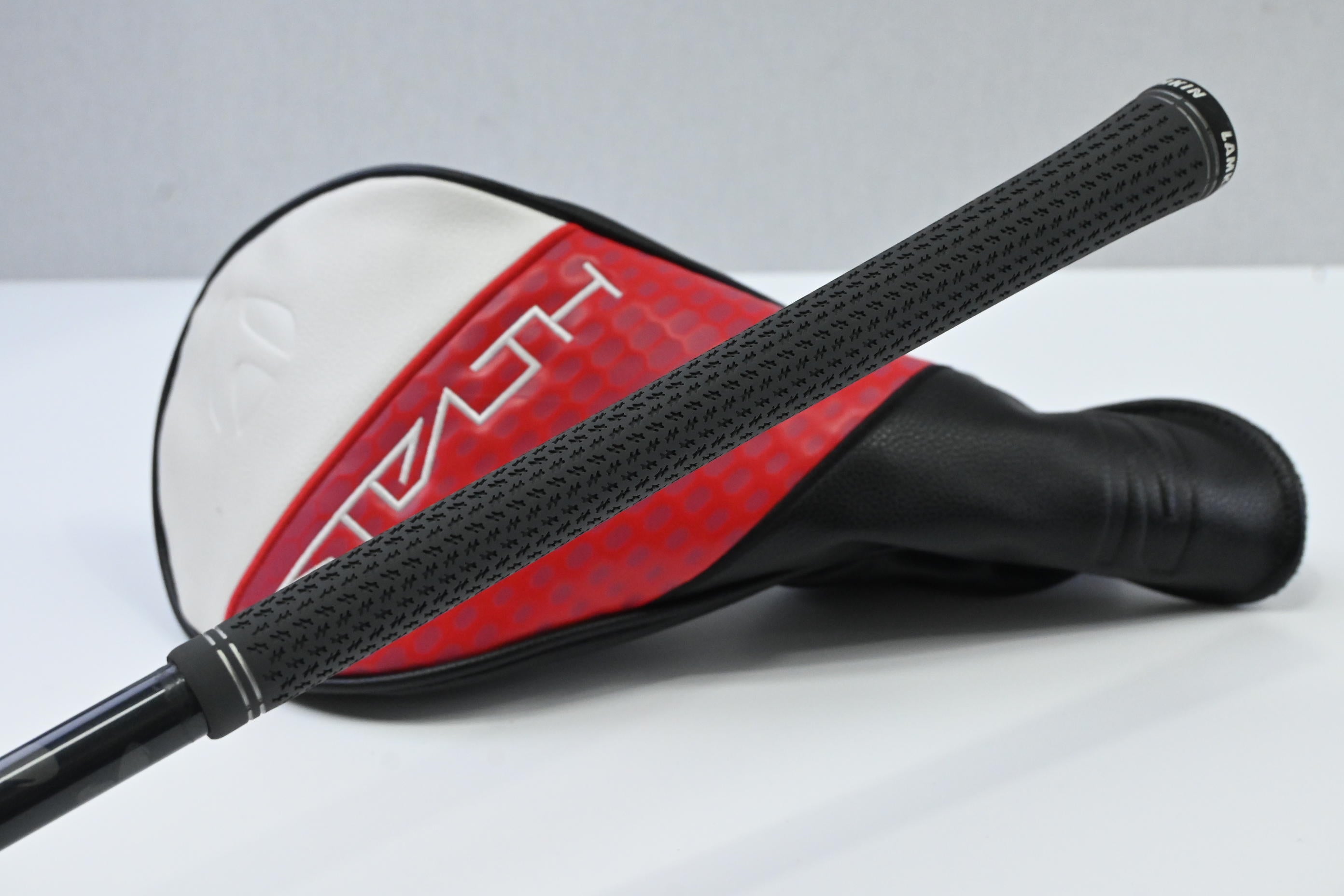 Taylormade Stealth 2 Driver / 10.5 Degree / Stiff Flex Diamana TM 55 Shaft