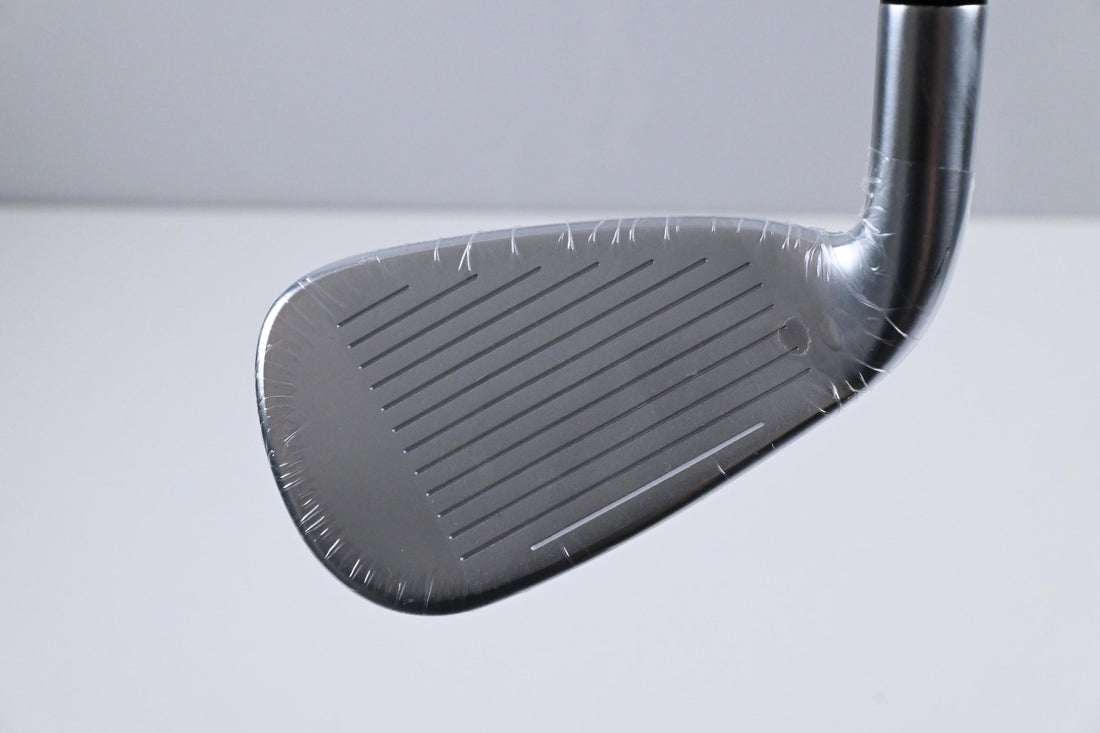 Cobra Air-X #7 Iron / 31.5 Degree / Regular Flex Cobra Ultralite 50 Shaft