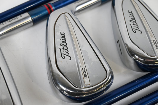 Titleist T200 2023 Irons / 4-PW+GW / Regular Flex Project X Shafts