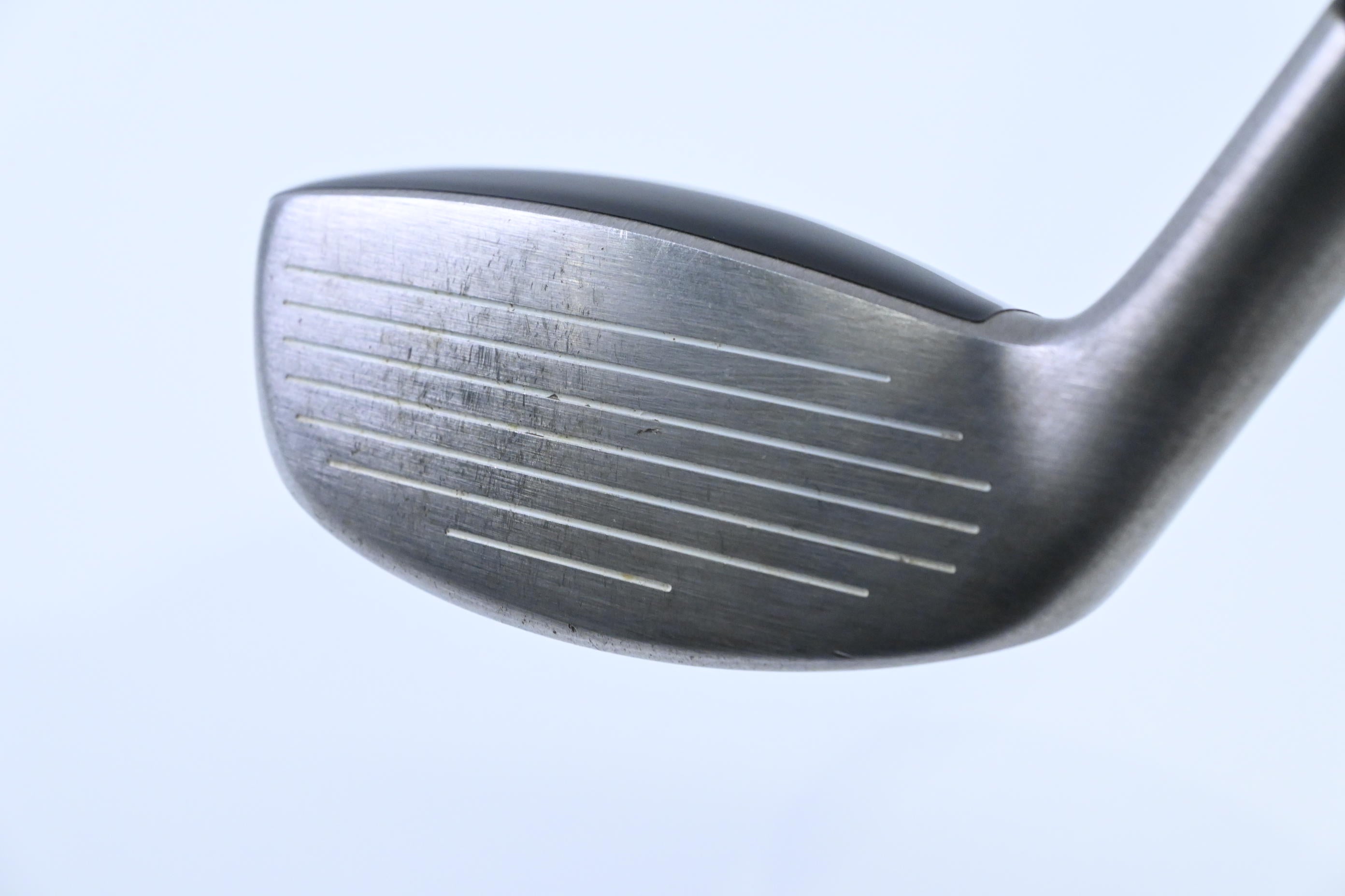 Titleist 585.H #3 Hybrid / 21 Degree / Regular Flex Aldila NV 85 Shaft