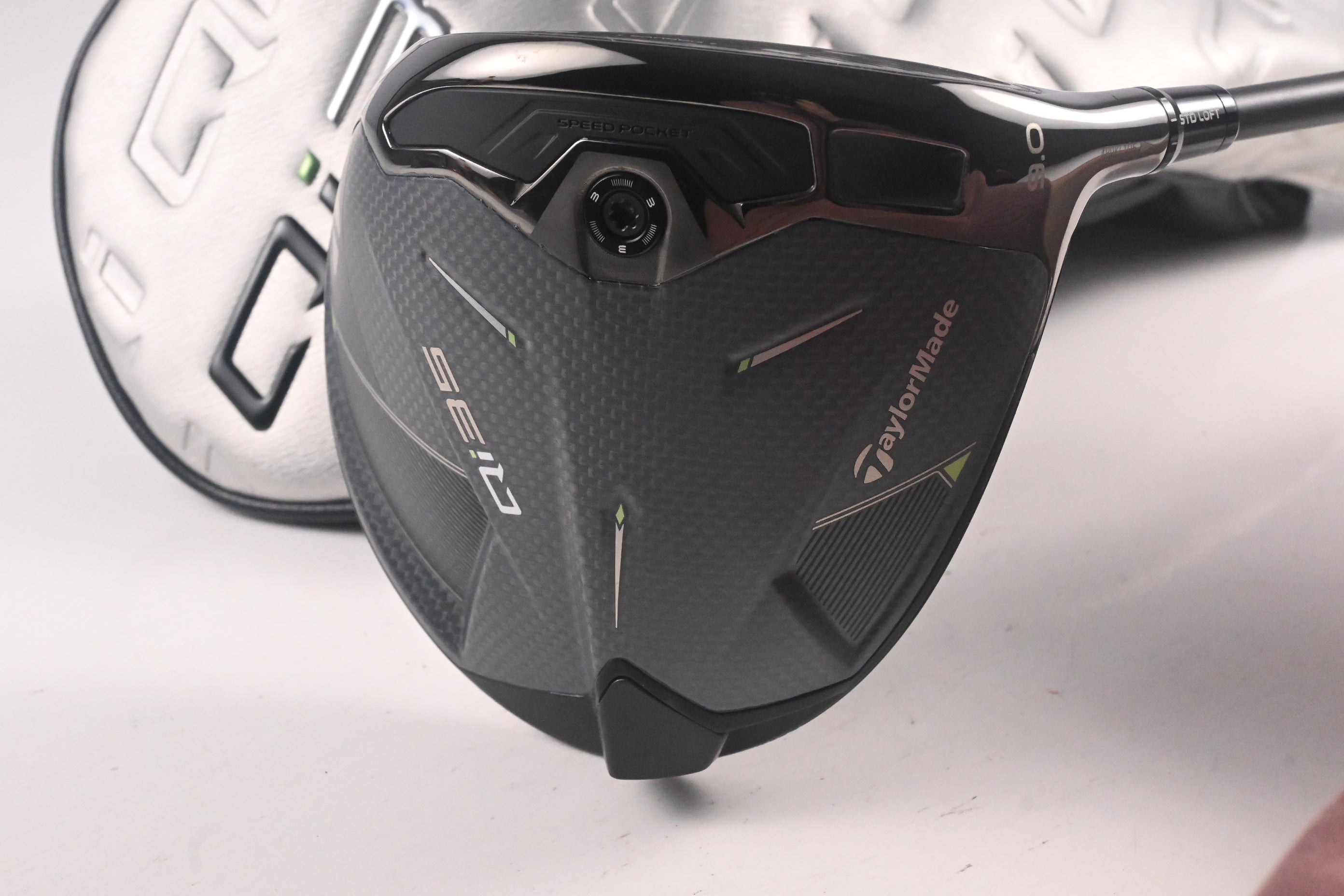 Taylormade Qi35 Driver / 9 Degree / Regular Flex Fujikura Ventus Blue 5 Shaft