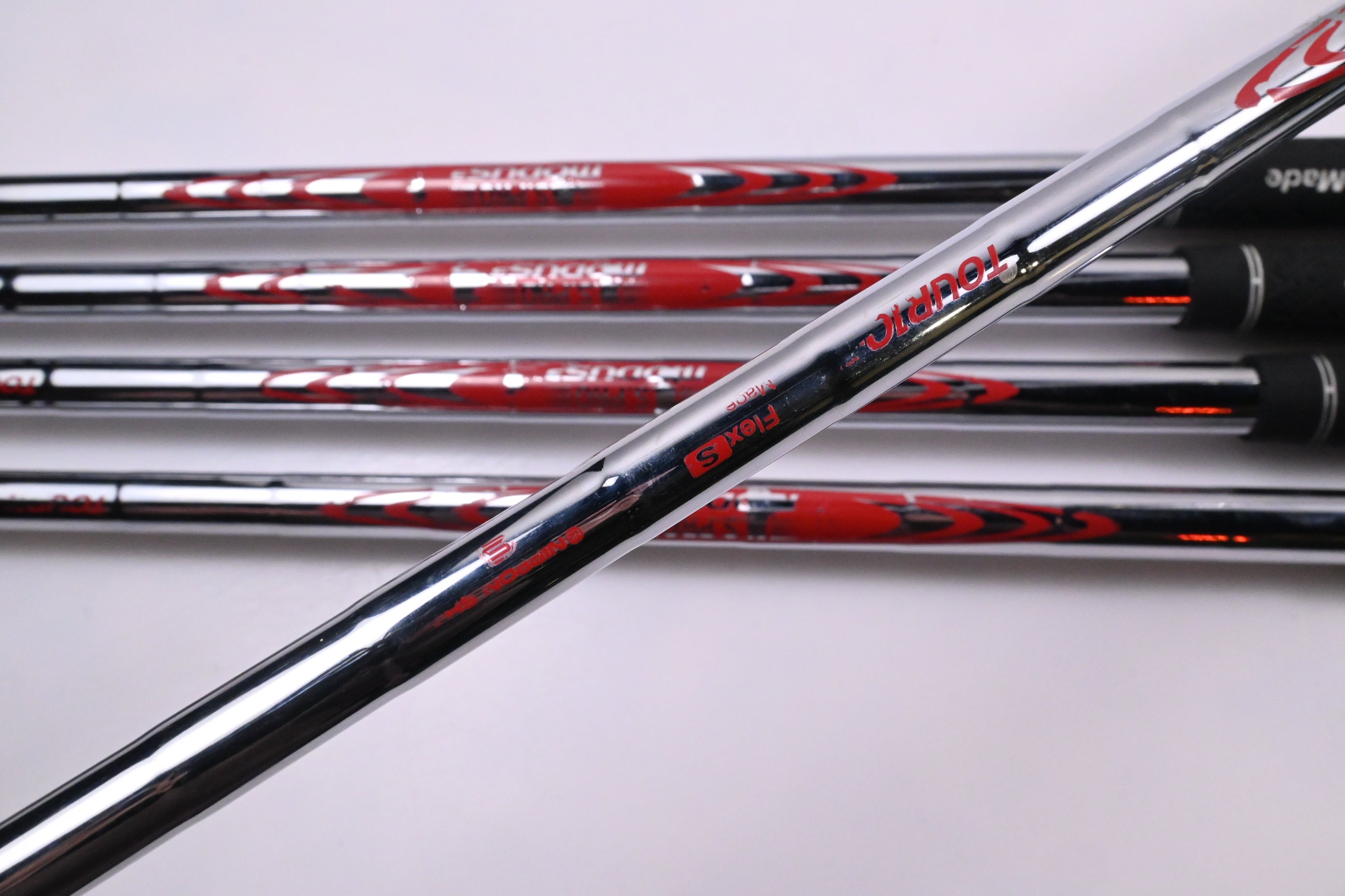 Taylormade P.7CB/P770 Combo Irons / 5-9i / Stiff Flex N.S.Pro Modus3 Tour 105