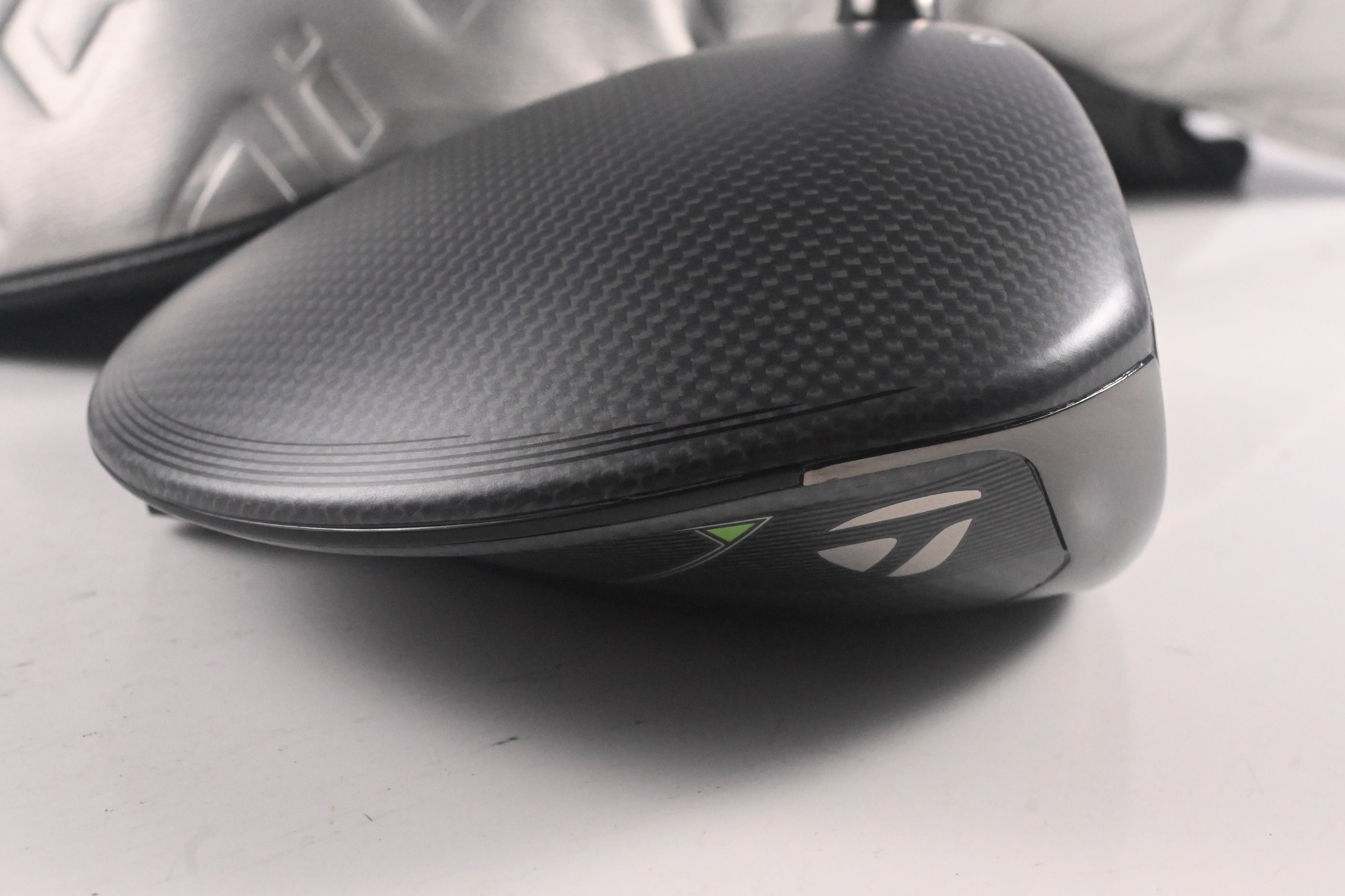 Taylormade Qi35 Driver / 9 Degree / Regular Flex Fujikura Ventus Blue 5 Shaft
