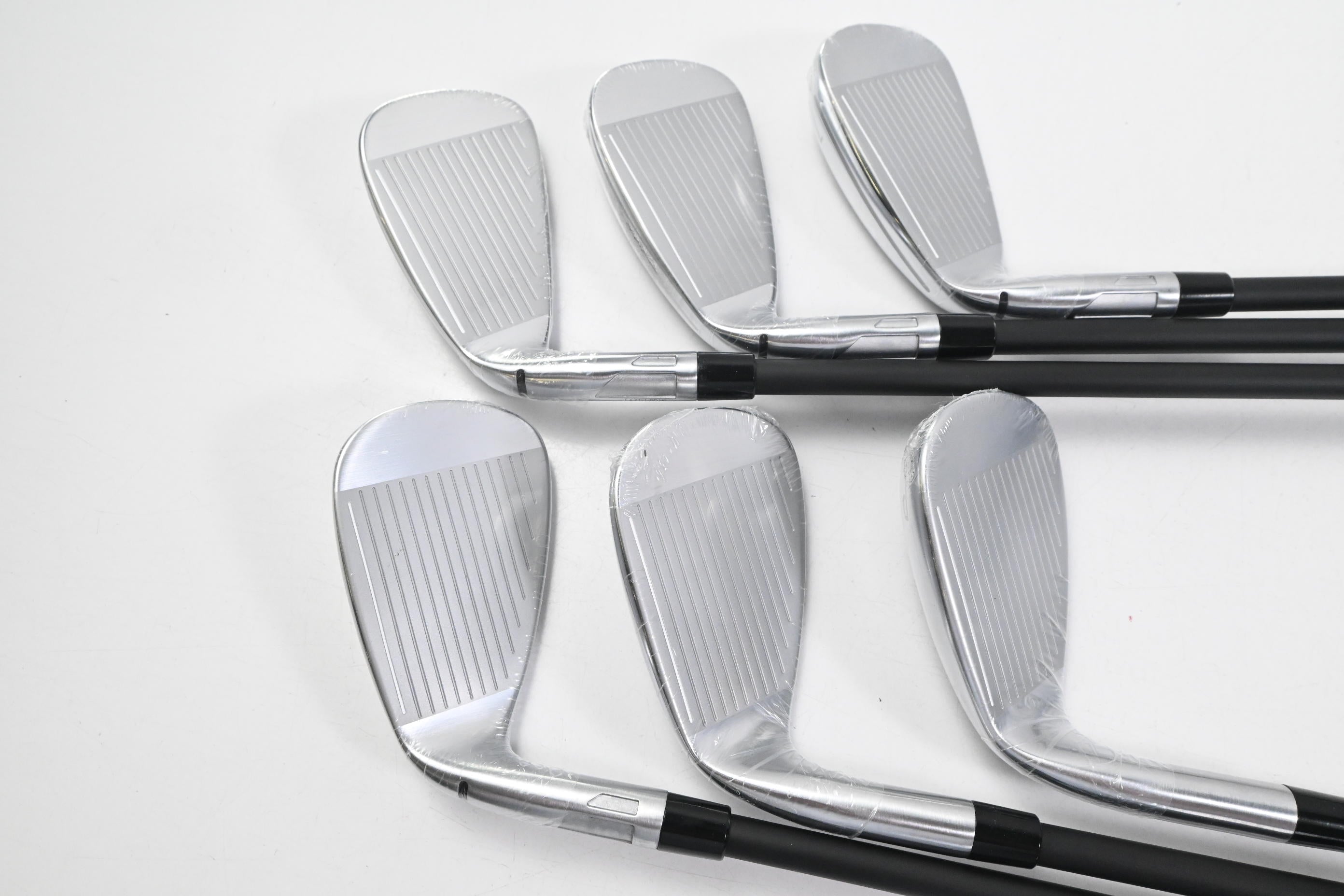 Taylormade Qi Irons / 5-PW / Regular Flex KBS REAX HL 50 Shafts