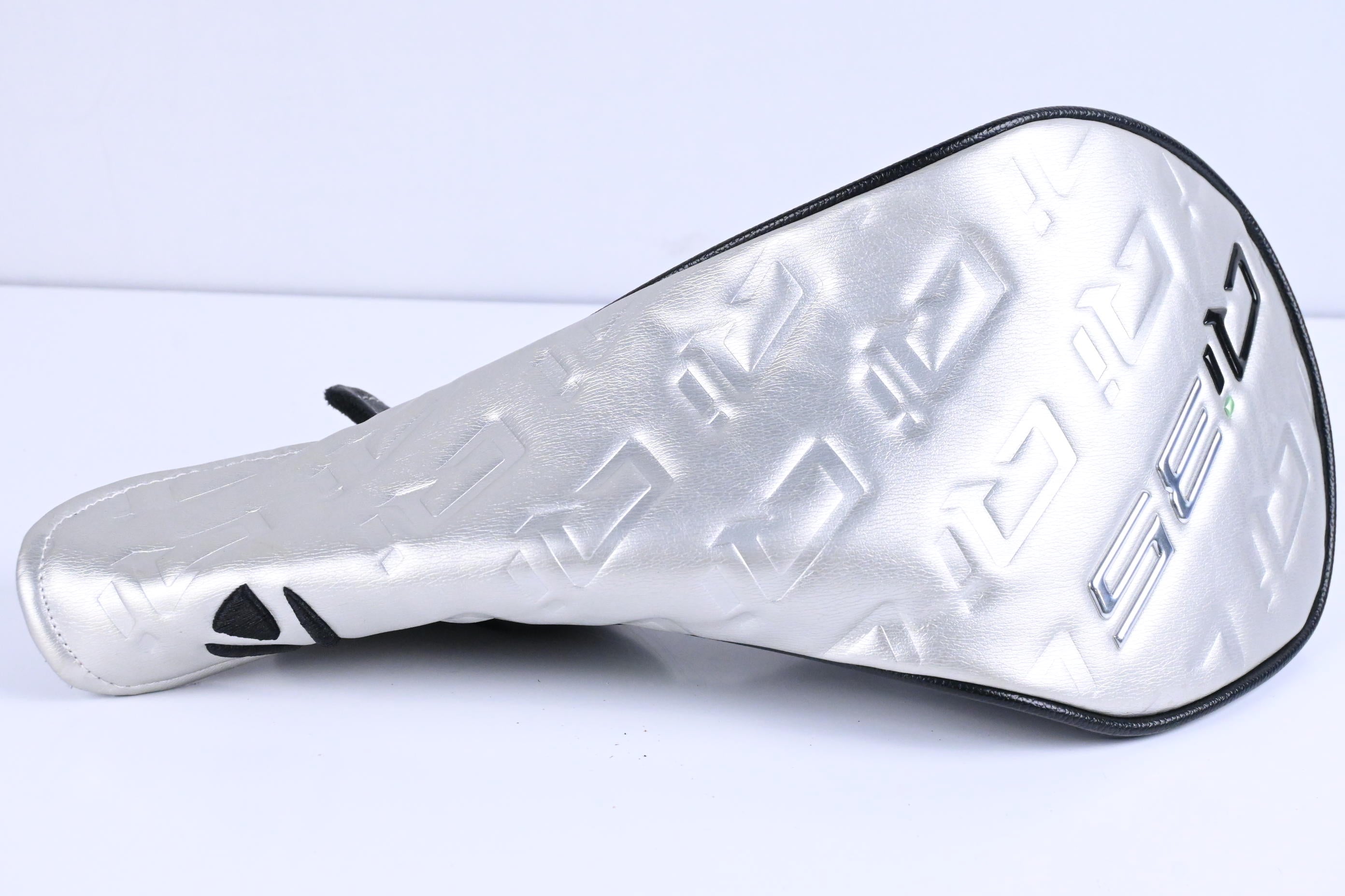 Taylormade Qi35 Driver / 10.5 Degree / Stiff Flex Fujikura Ventus Blue 5 Shaft