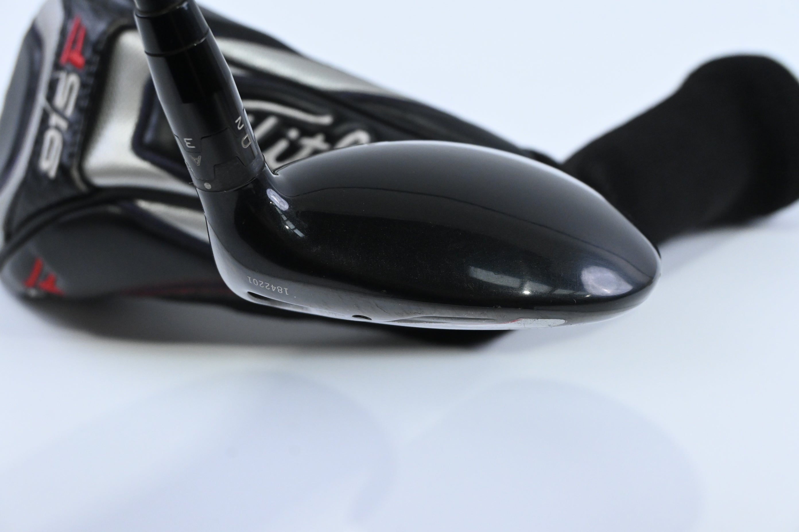 Titleist 913 F #3 Wood / 15 Degree / Regular Flex Tensei AV Blue 65 Shaft