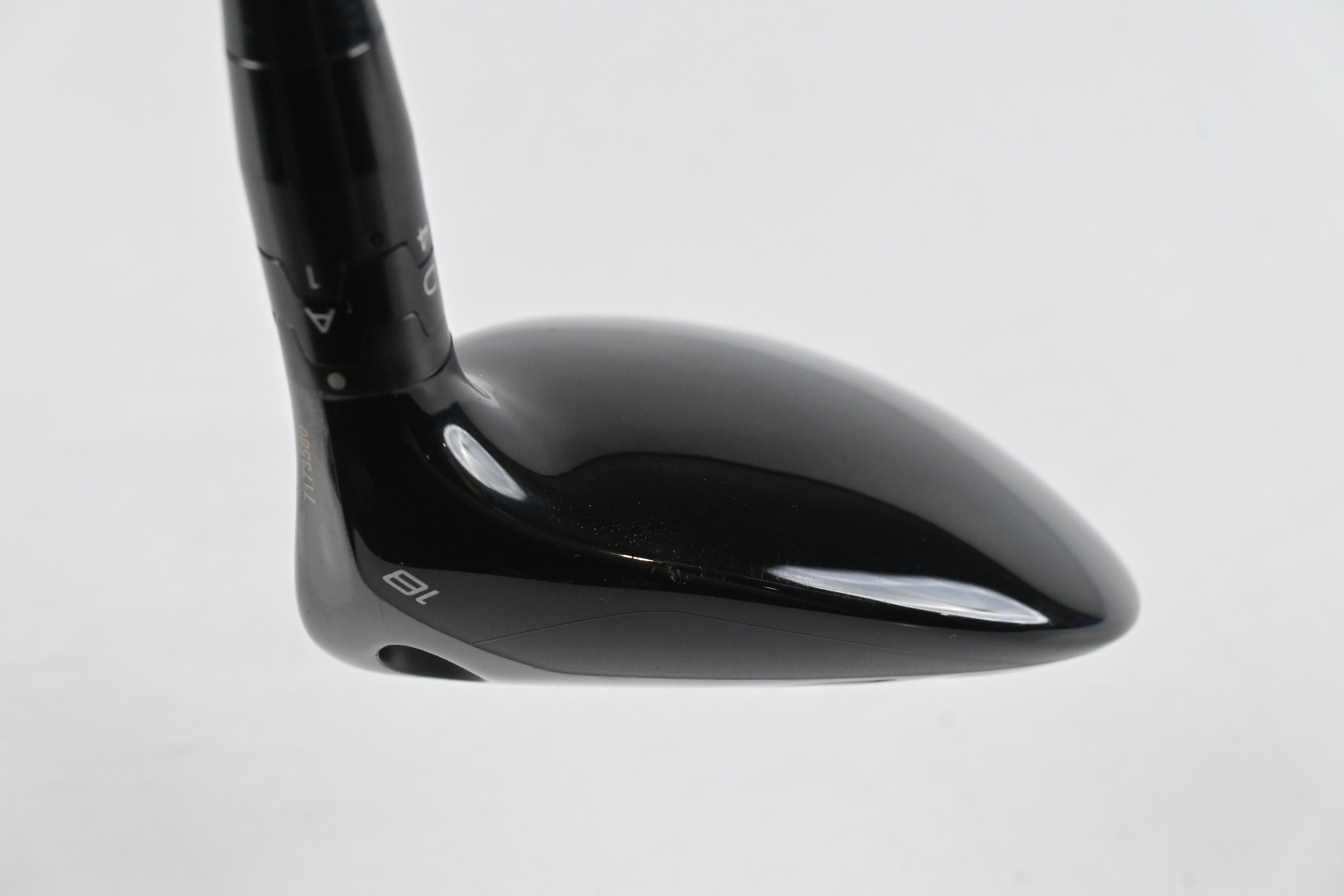 Titleist GT2 #5 Wood / 18 Degree / Regular Flex Hzrdus Smoke Black 70 Shaft