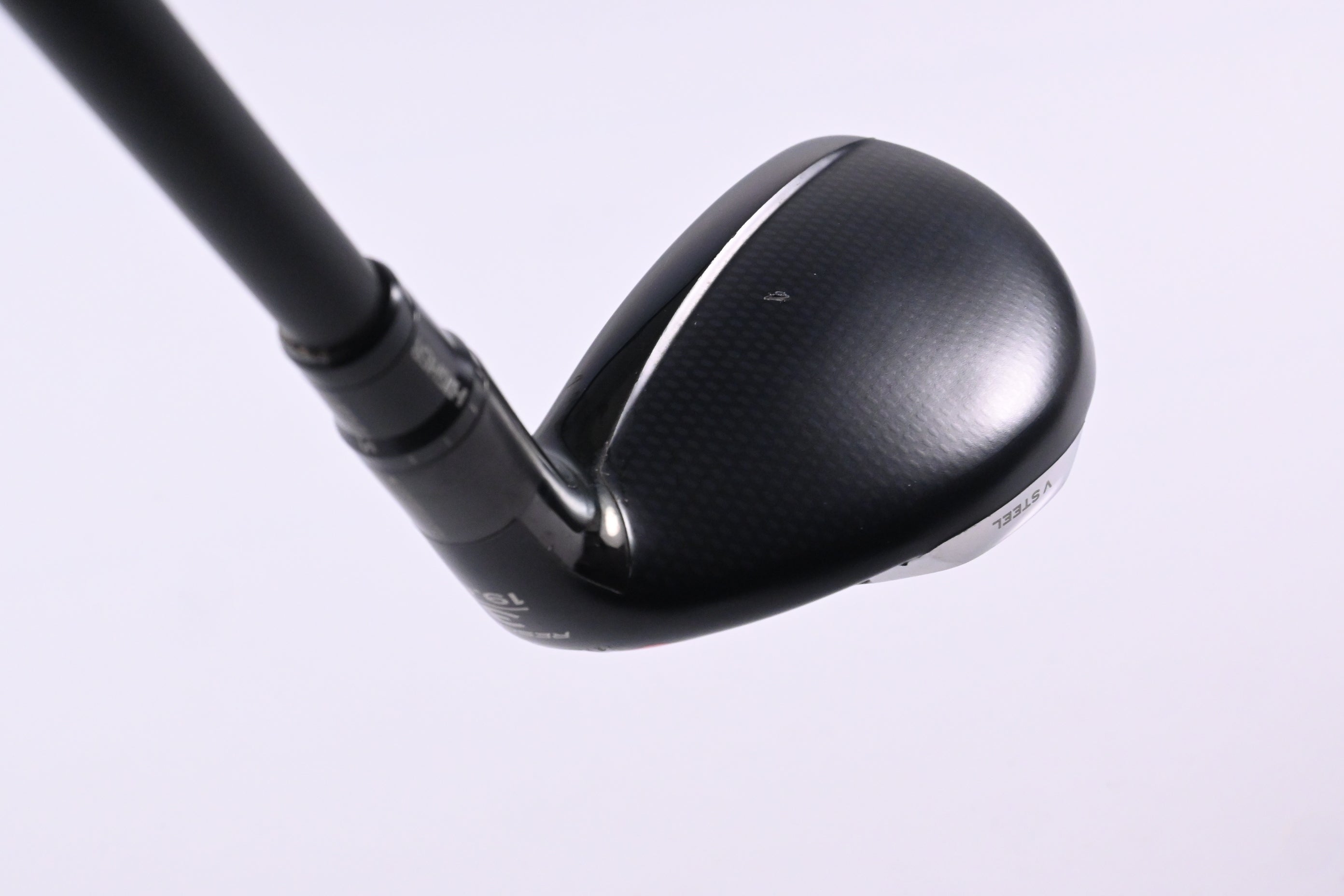 Taylormade Stealth Plus #3 Hybrid / 19.5 Degree / Stiff Flex KBS Hybrid 80 Shaft