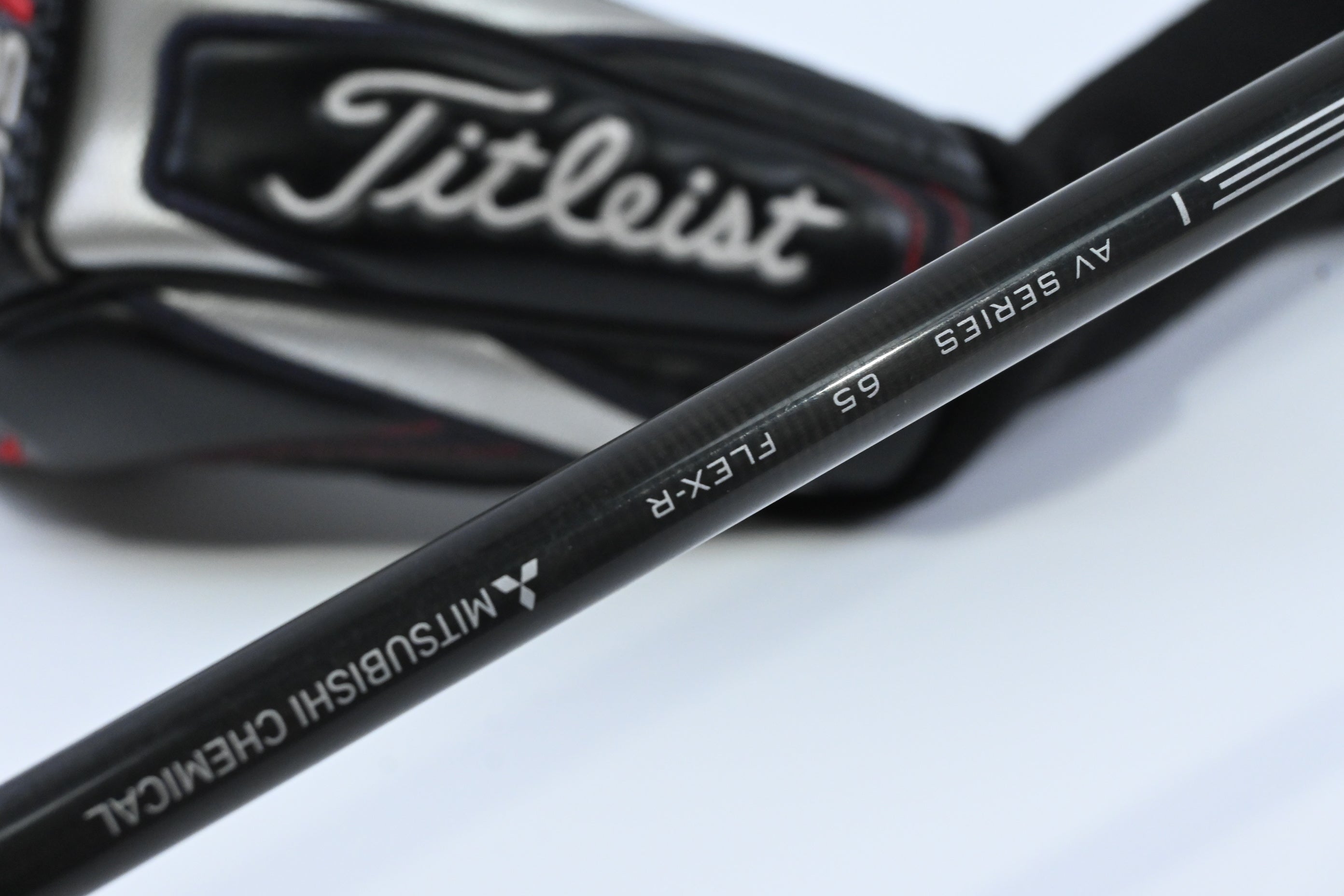 Titleist 913 F #3 Wood / 15 Degree / Regular Flex Tensei AV Blue 65 Shaft
