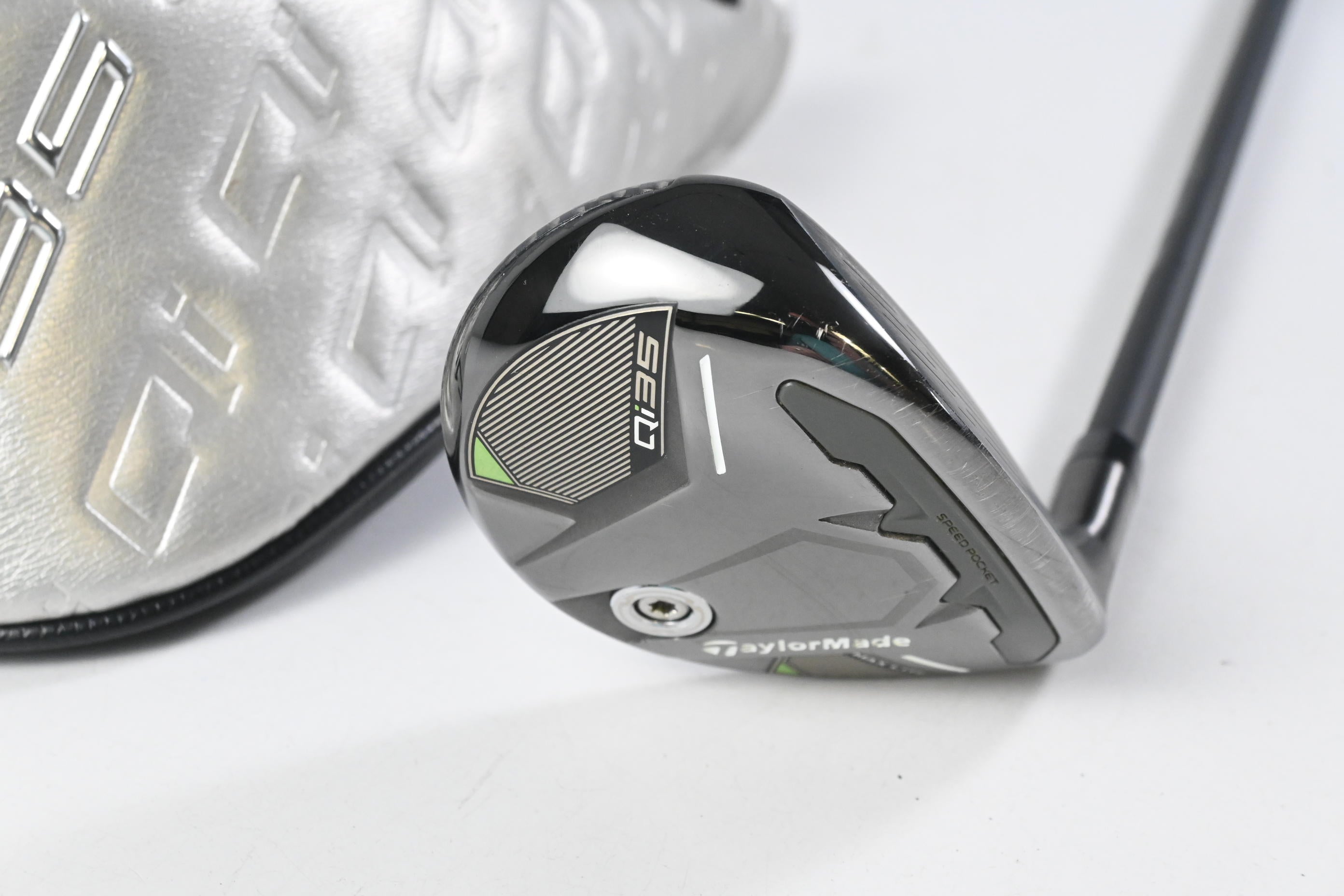 Taylormade Qi35 Max Lite #5 Hybrid / 27 Degree / Senior Flex Vanquish 5 Shaft