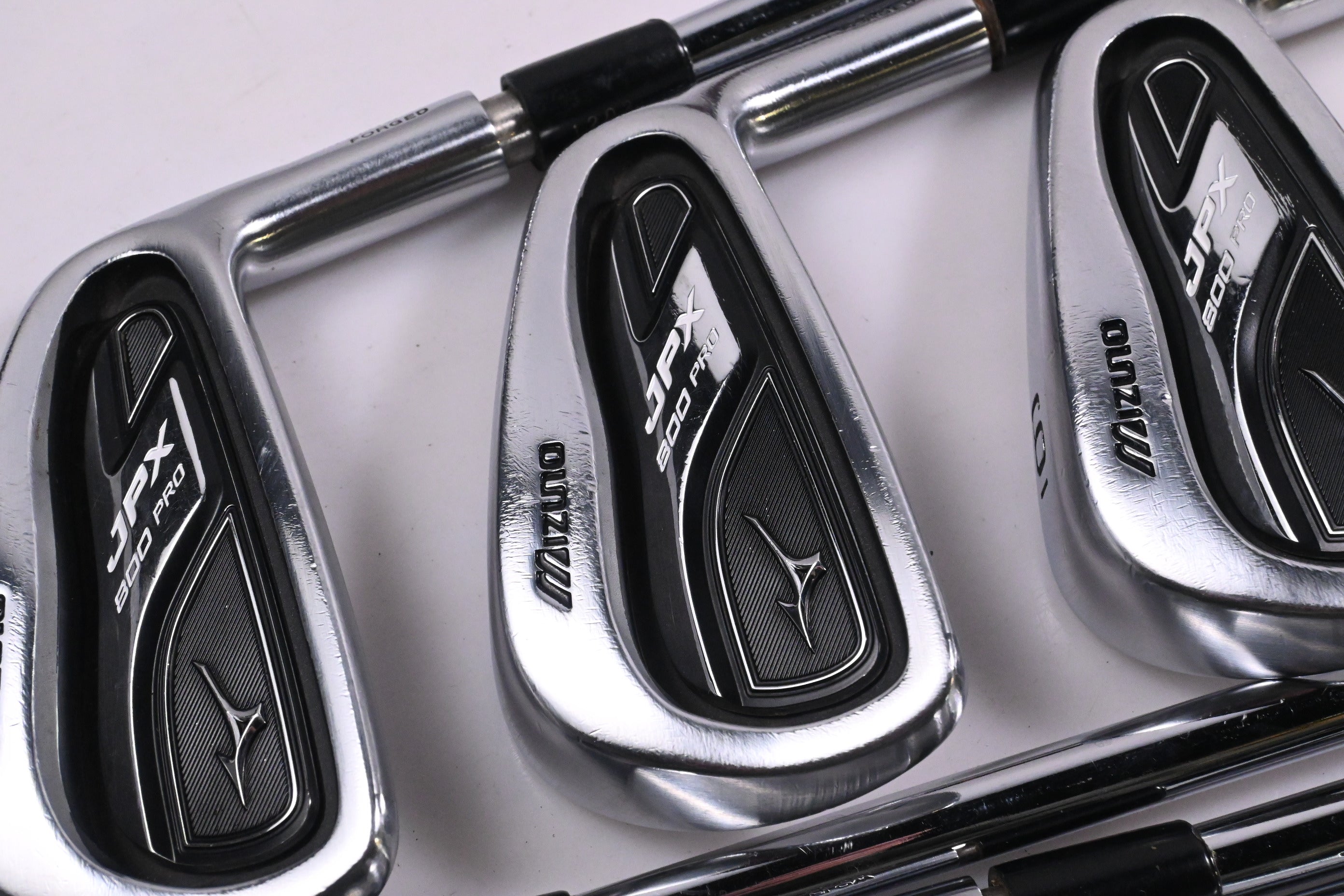Mizuno JPX 800 Pro Irons / 4-PW / X-Flex KBS Tour Steel Shafts