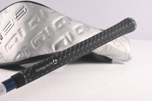 Taylormade Qi35 Driver / 9 Degree / Regular Flex Fujikura Ventus Blue 5 Shaft