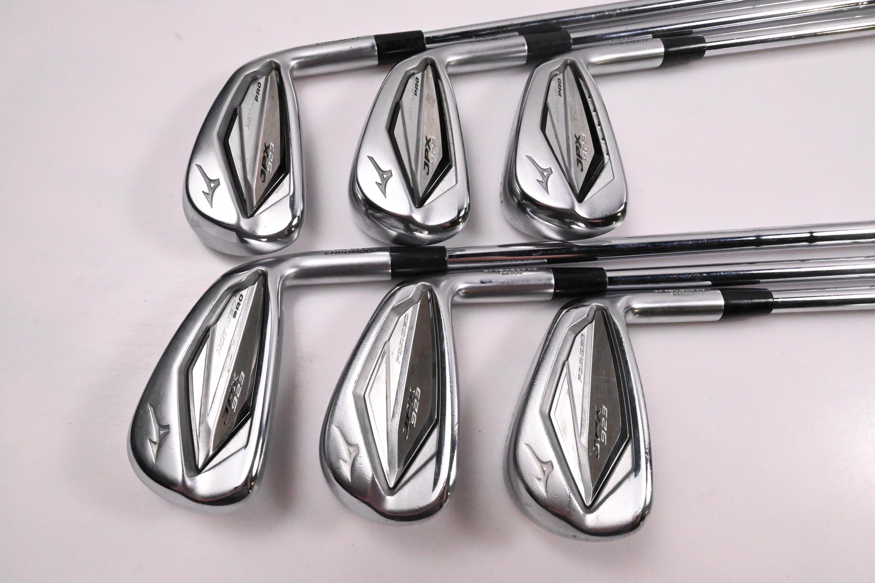 Mizuno JPX 923 Forged/Pro Combo Irons / 4-9i / X-Flex KBS Tour Shafts
