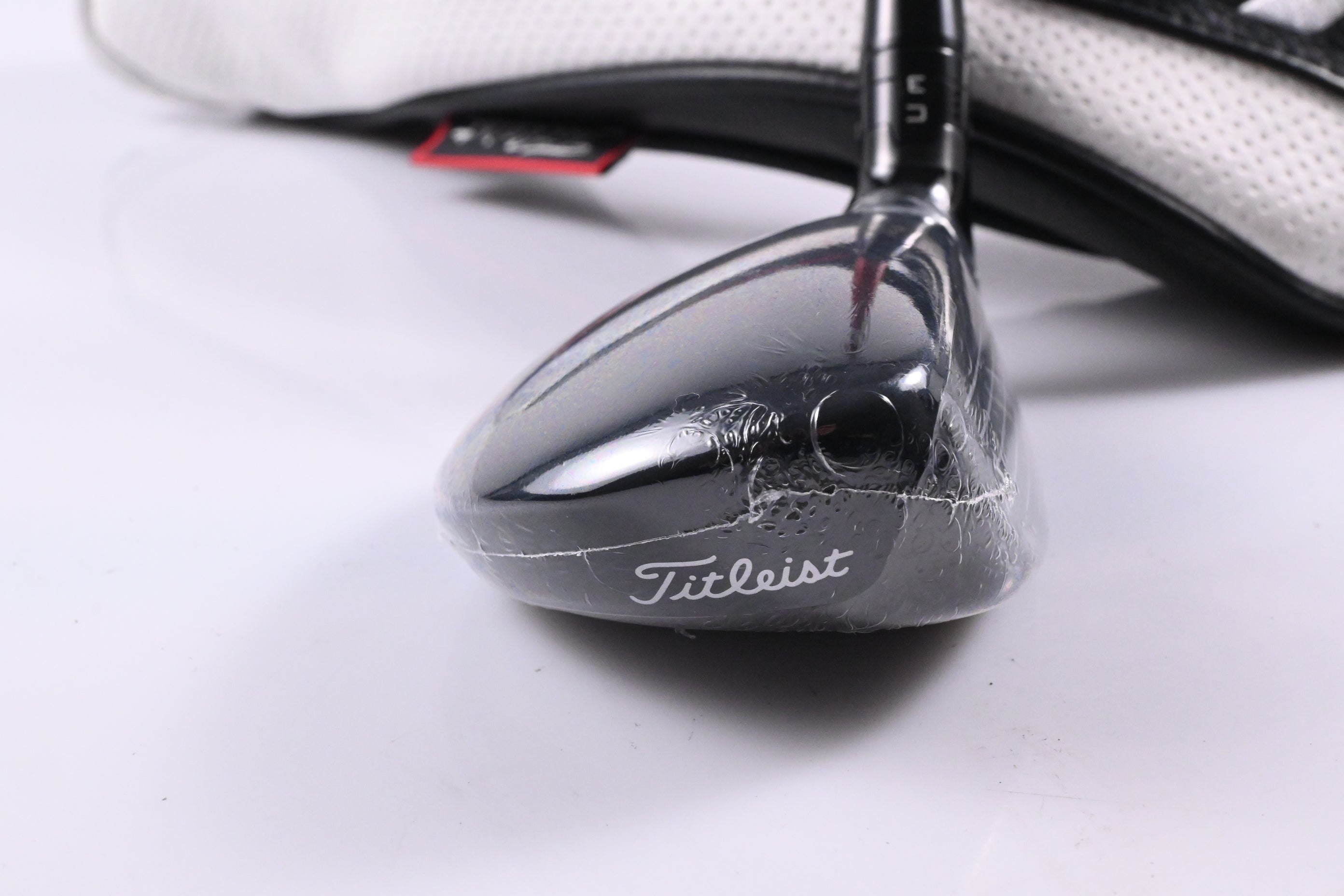 Titleist GT2 #4 Hybrid / 21 Degree / Regular Flex Denali Red 60 Shaft