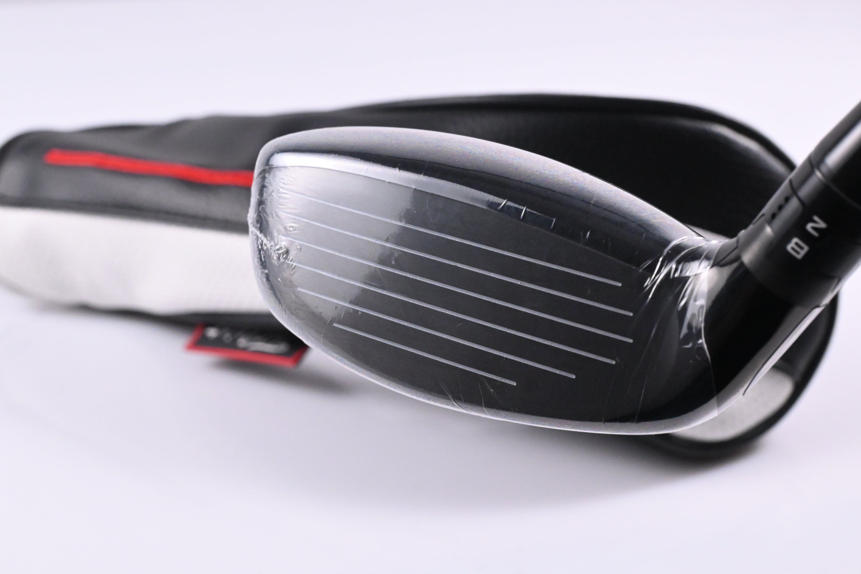 Titleist GT2 #4 Hybrid / 21 Degree / Regular Flex Denali Red 60 Shaft