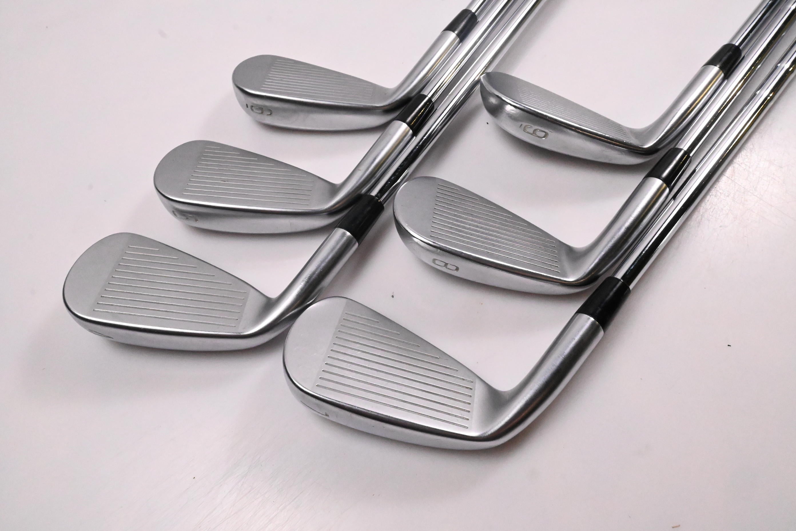 Mizuno JPX 923 Forged/Pro Combo Irons / 4-9i / X-Flex KBS Tour Shafts