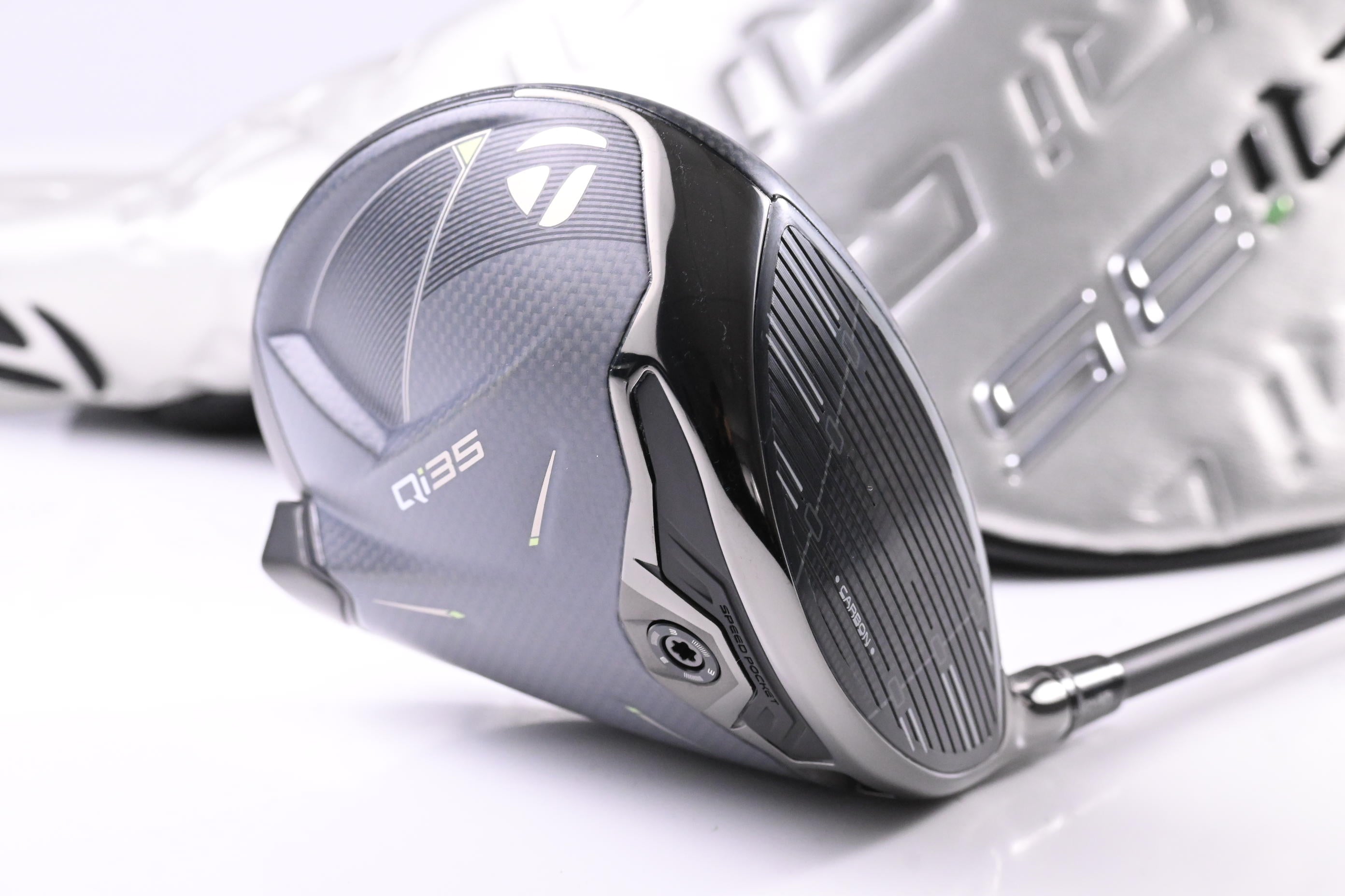 Taylormade Qi35 Driver / 10.5 Degree / Regular Flex Fujikura Ventus Blue 5 Shaft